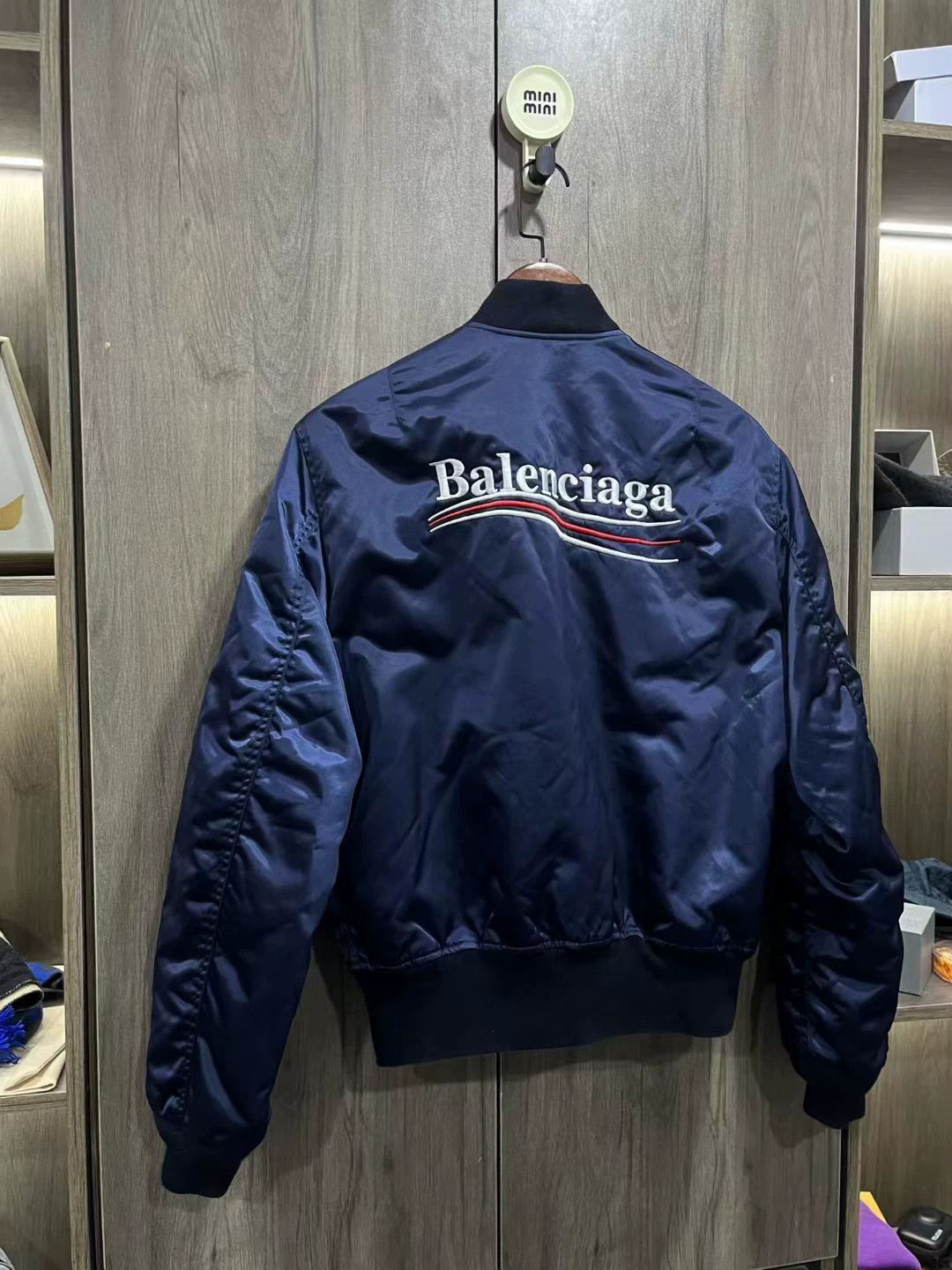 Balenciaga Balenciaga Coca-Cola bomber jacket Size US S / EU 44-46 / 1 - 2 Thumbnail