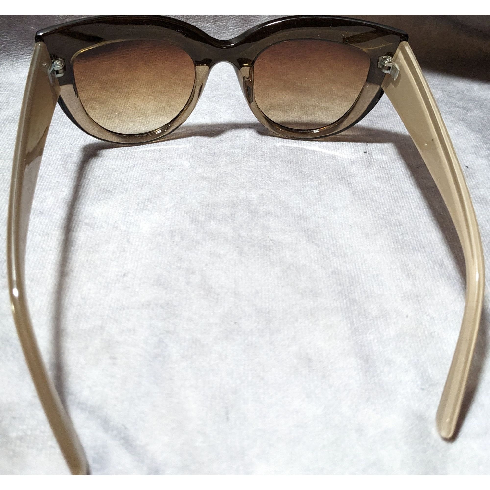 Other Retro Tan Chunky Cateye Brown Gradient Lens Sunglasses Size ONE SIZE - 3 Thumbnail