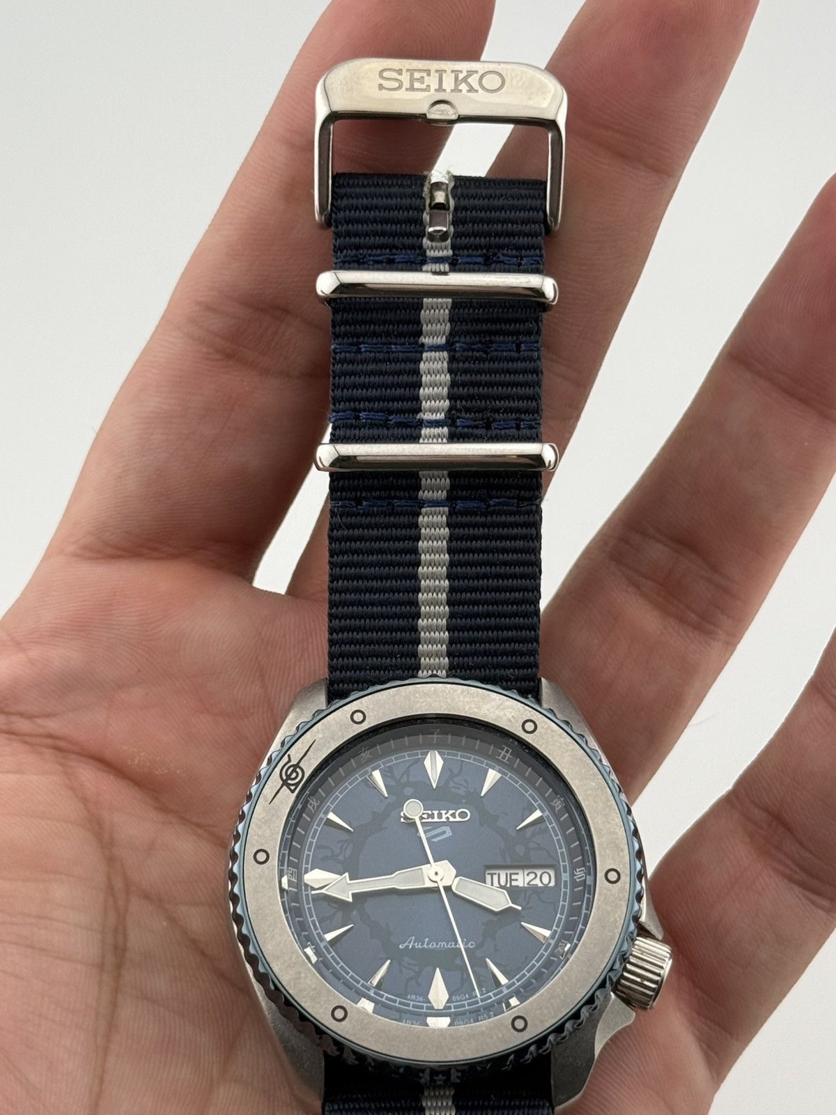 Seiko Seiko 5 Sports Automatic Wristwatch 4R36 Movement Mens Watch Size 42 - 6 Thumbnail
