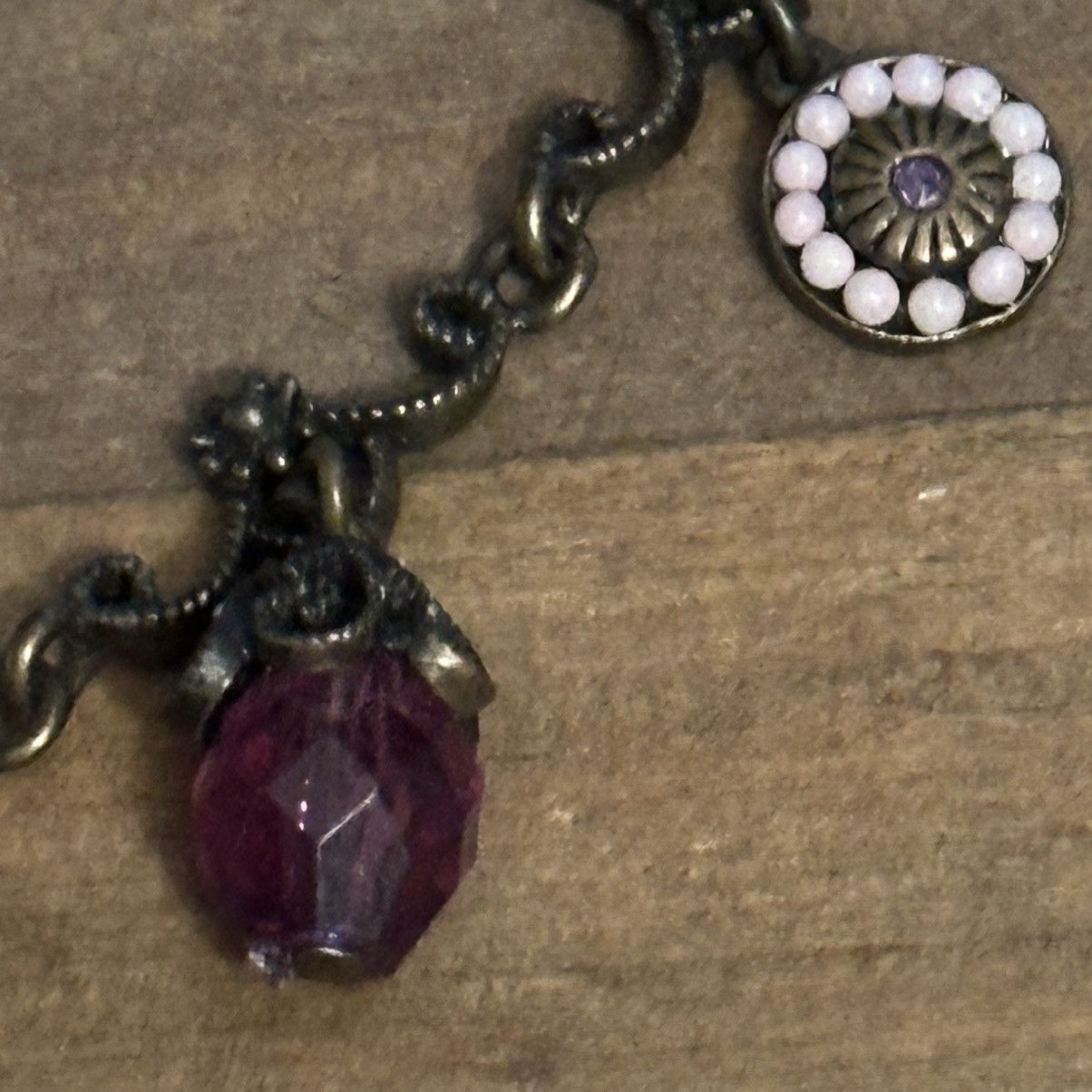 Other Avon NR bronze tone Victorian style charm necklace Size ONE SIZE - 5 Thumbnail