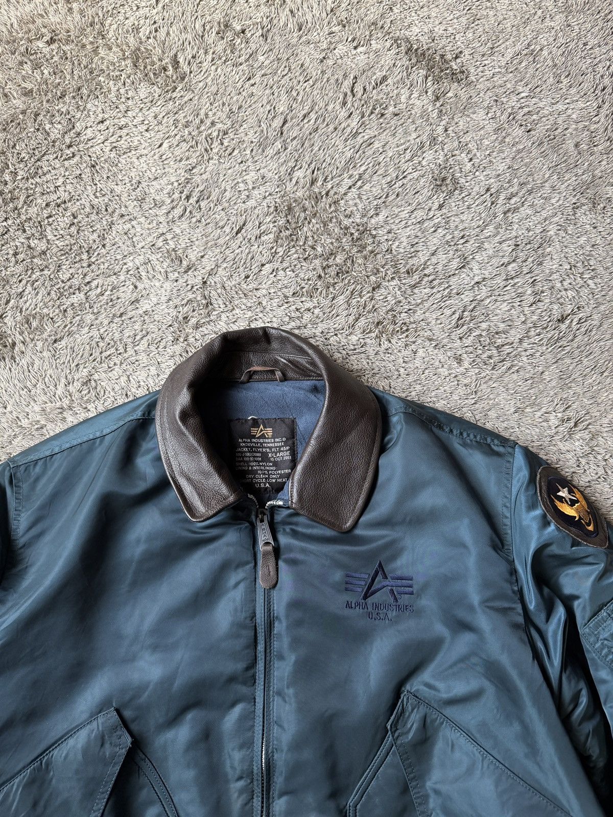Alpha Industries Alpha Industries bomber. Size US L / EU 52-54 / 3 - 4 Thumbnail