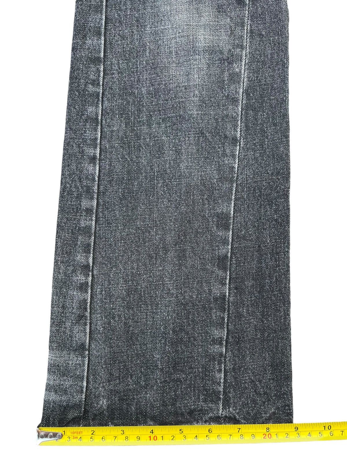 Japanese Brand × Jun Takahashi × Uniqlo Vintage Japanese Brand Multi Pocket Dojo Flared Faded Jeans Size US 28 / EU 44 - 13 Thumbnail