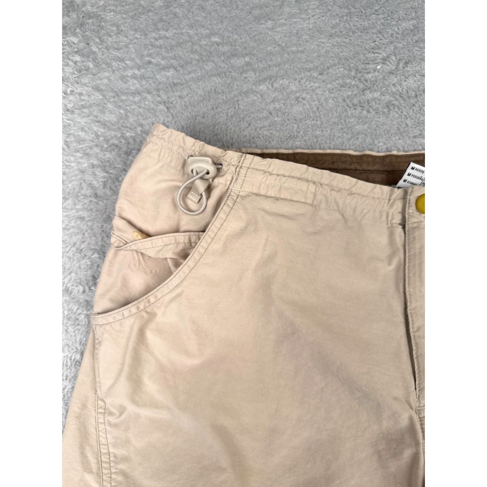Vintage Columbia Shorts Women PM Beige Chino Cotton Nylon Blend Hiking 34x5 Petite Non-Vintage Activewear Casual Travel Shirt? Size 32" / US 10 / IT 46 - 4 Thumbnail