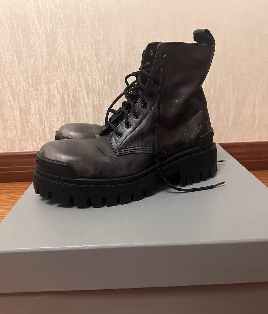 Balenciaga Balenciaga Vintage Worn Effect Ankle Boots Size US 8 / IT 38 - 1 Thumbnail