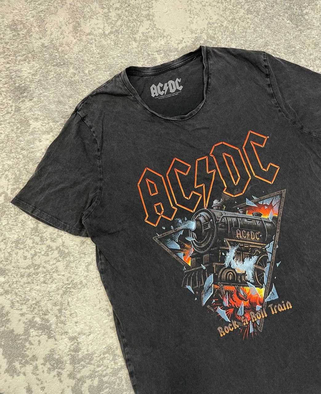 AC/DC AC/DC Vintage Style T-Shirt with Large Print, Size L-XL Size US L / EU 52-54 / 3 - 5 Thumbnail