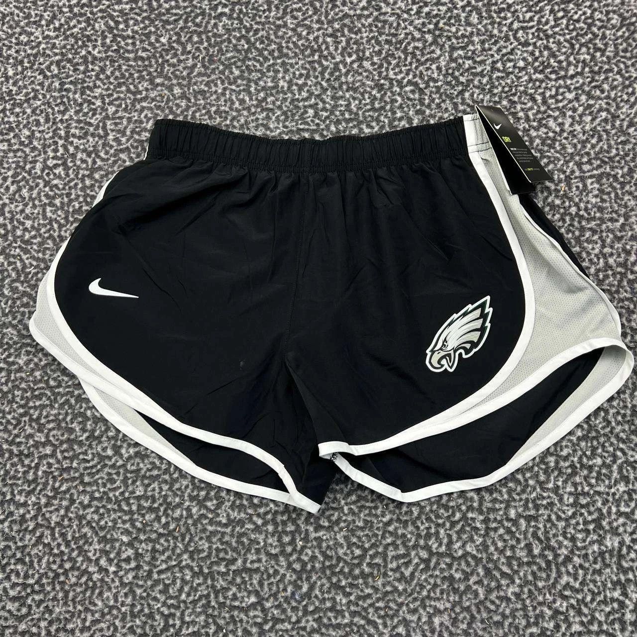 Nike Nike Dri-Fit Athletic Shorts Women M Philadelphia Eagles 29 Size 29" - 1 Thumbnail