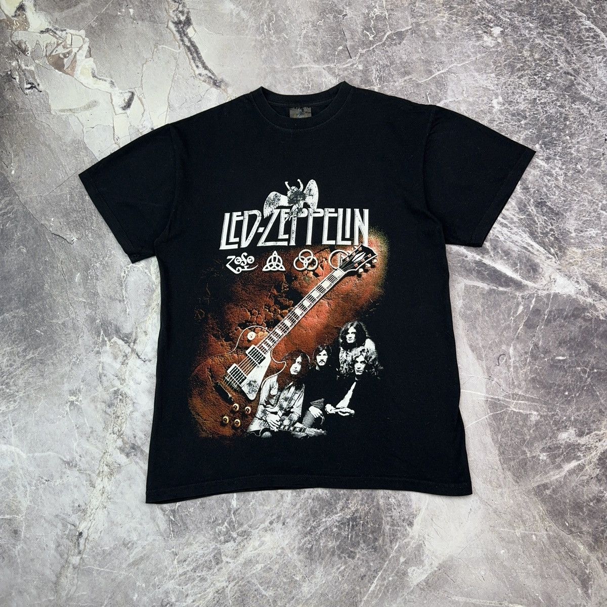 Band Tees × Led Zeppelin Vintage 00s Led Zeppelin T shirt Big Logo Zoso Rock Merch M Size US M / EU 48-50 / 2 - 3 Thumbnail
