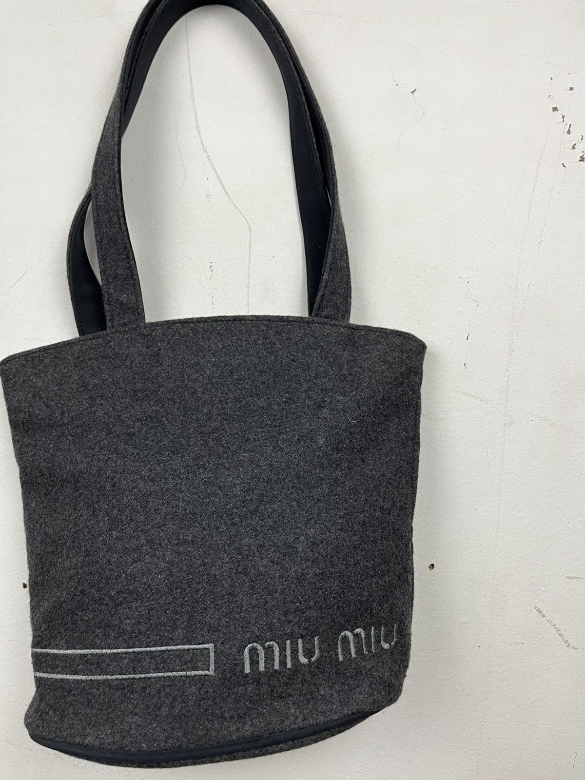 FW1999 MIU MIU WOOL GRAY HAND BAG