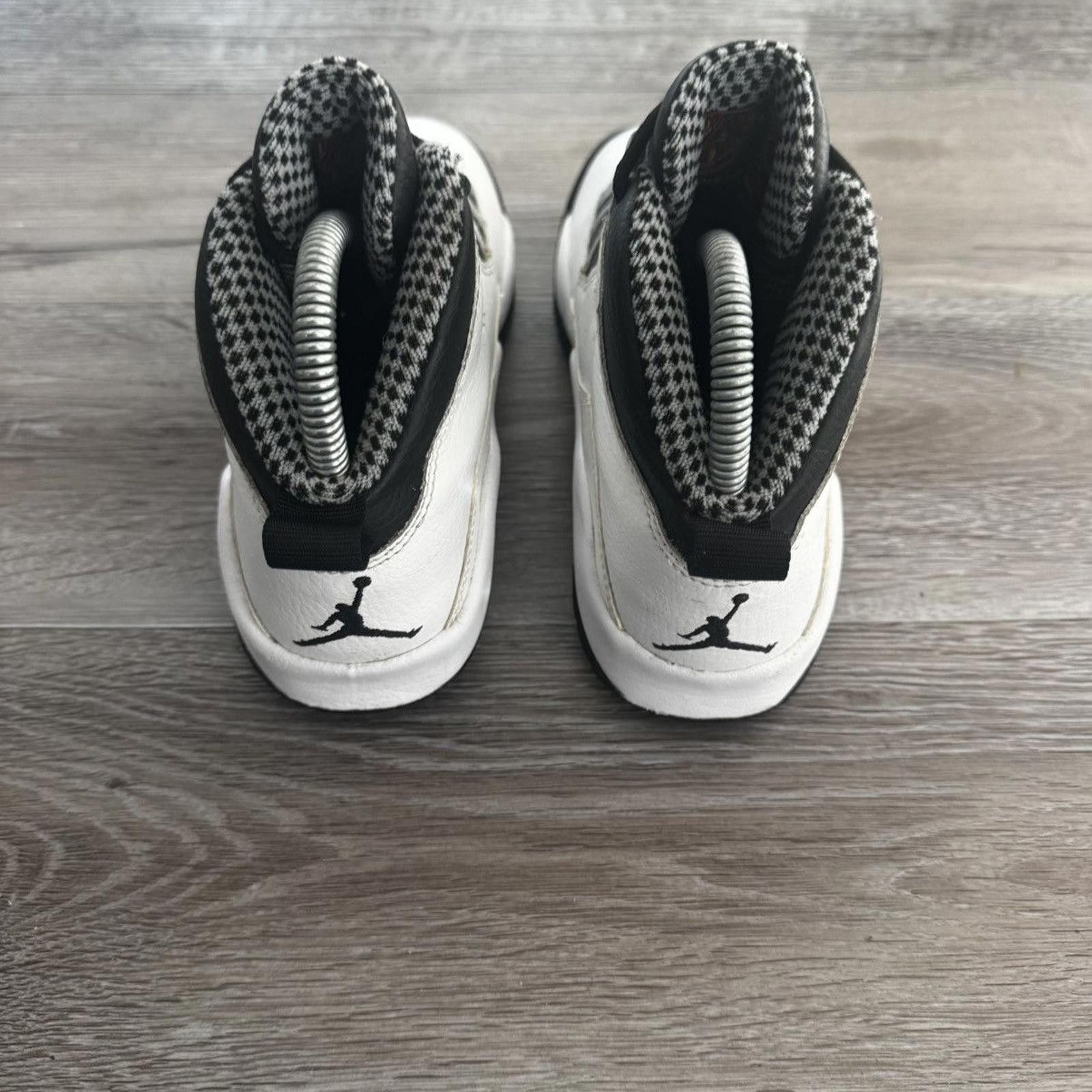 Nike NIKE • JORDAN 10 Retro GS "2013 Steel" (4M) Size US 5 / EU 37 - 8 Thumbnail