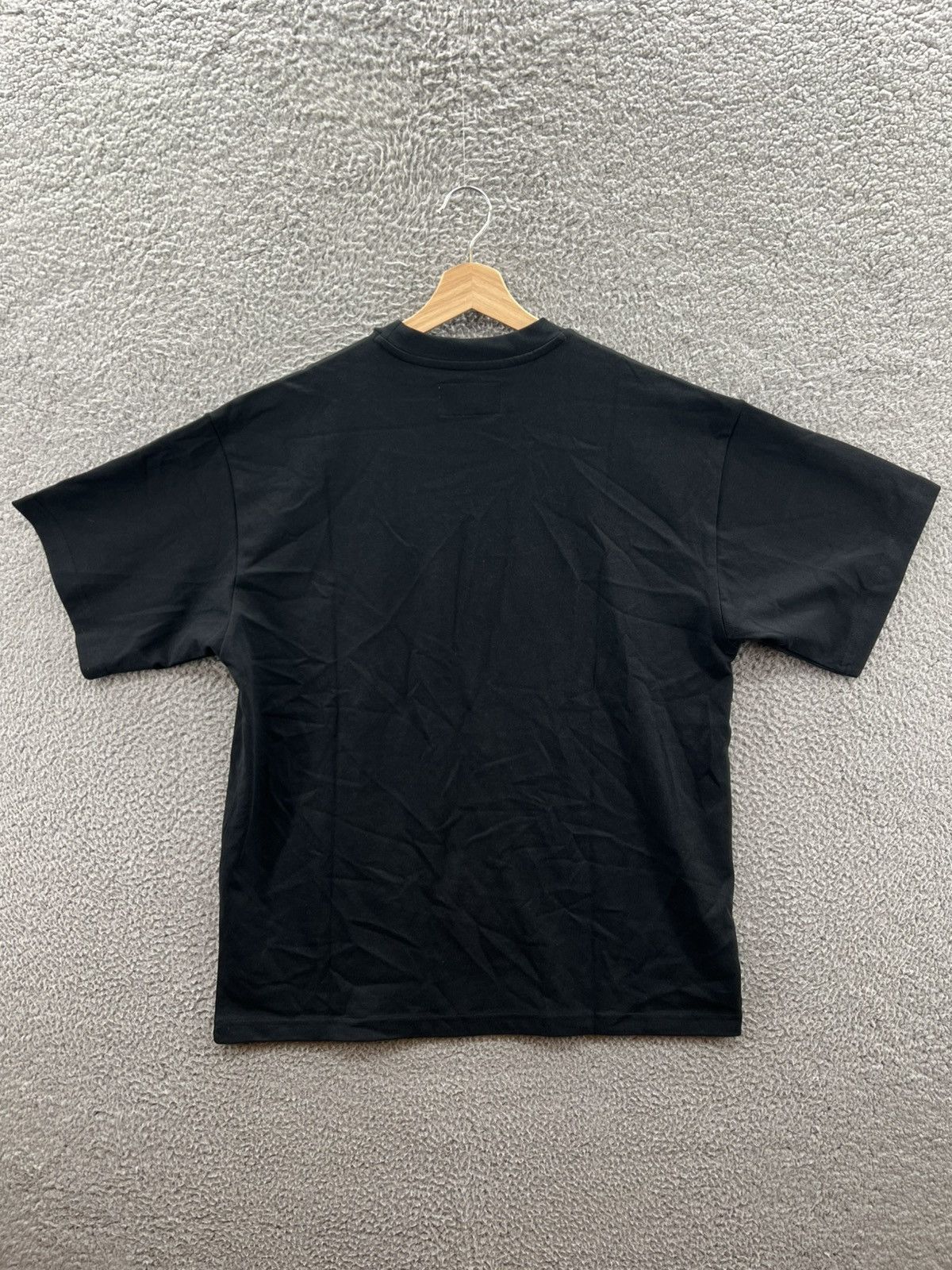 Nike Nike Sneaker Evolution T-Shirt Black Unisex Large FN4254-010 Size US L / EU 52-54 / 3 - 2 Thumbnail