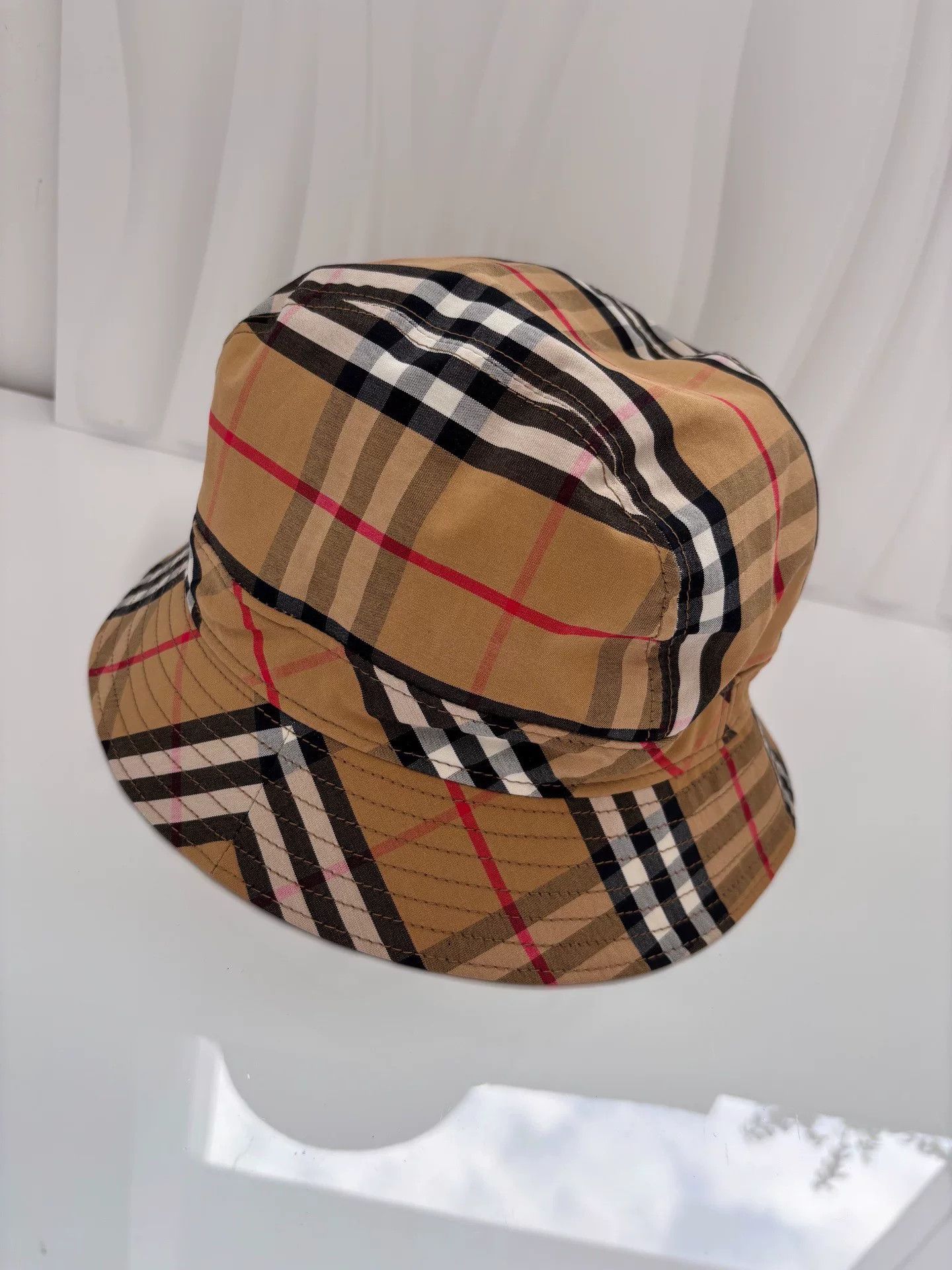 Burberry Burberry Classic Check Bucket Hat Size ONE SIZE - 1 Thumbnail