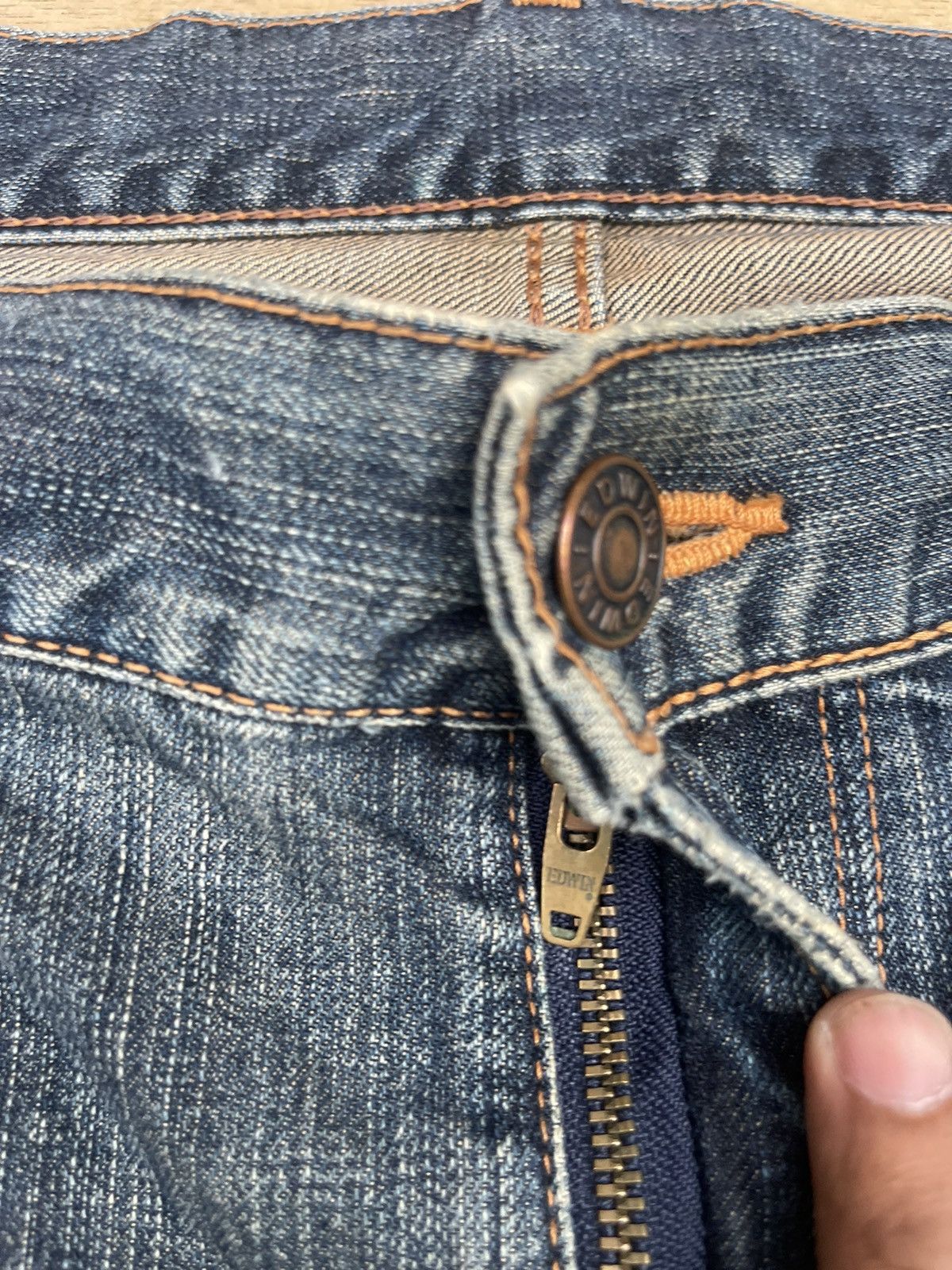 Edwin Vintage Edwin 503 Distressed Baggy Jeans Size US 40 / EU 56 - 7 Thumbnail