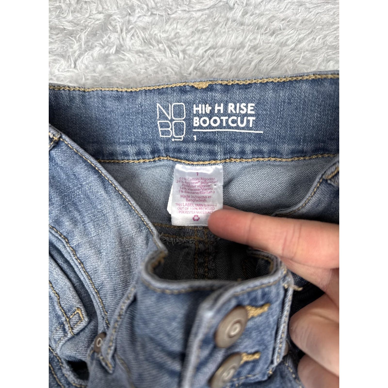 Vintage No Boundaries Jeans Womens High Rise Bootcut Juniors Light Wash Stretch 22x31 Size 25" / US 0 / IT 36 - 6 Thumbnail