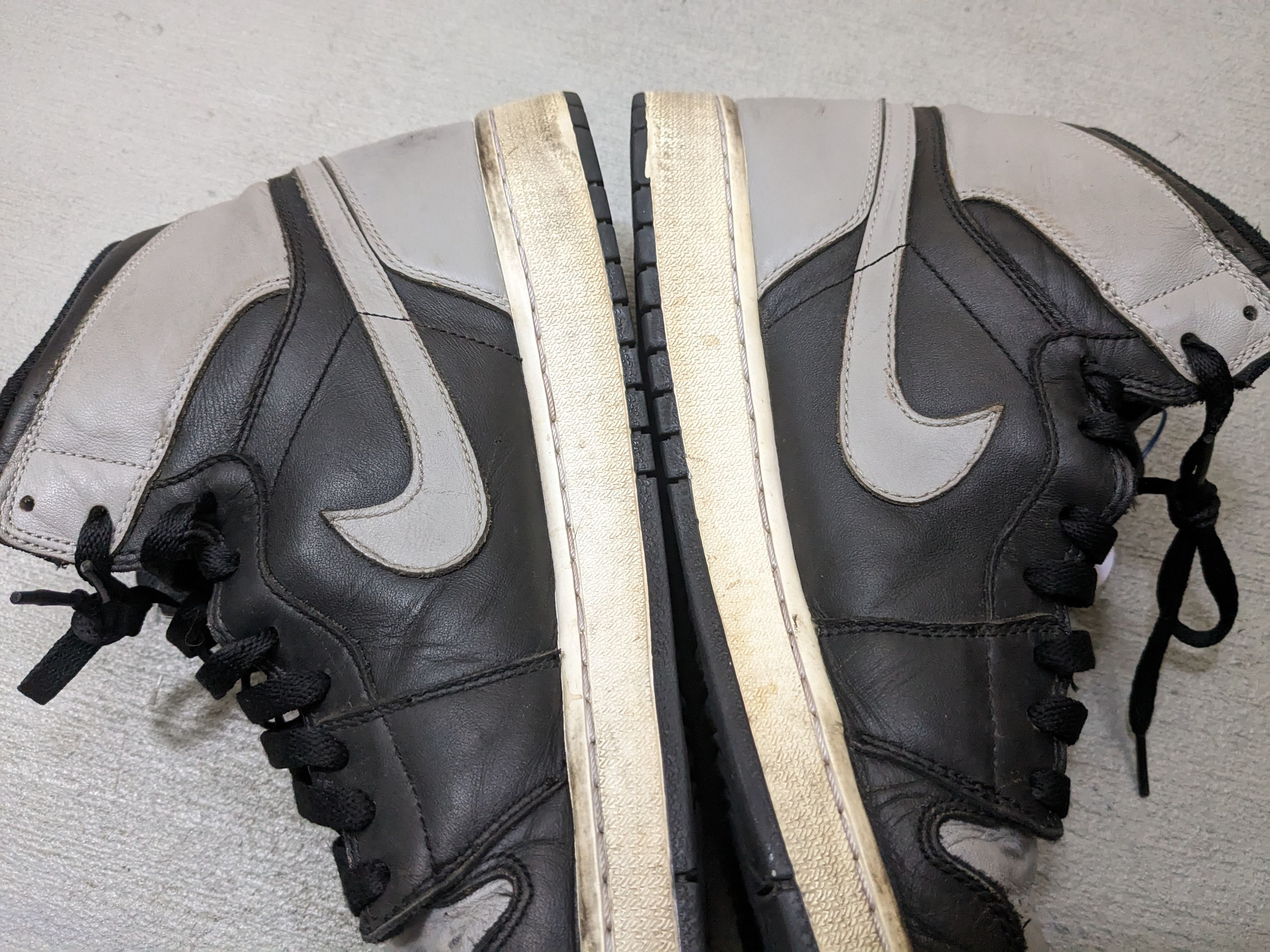Jordan Brand Nike Air Jordan 1 Retro High OG Shadow 13 555088-014 Size US 13 / EU 46 - 9 Thumbnail