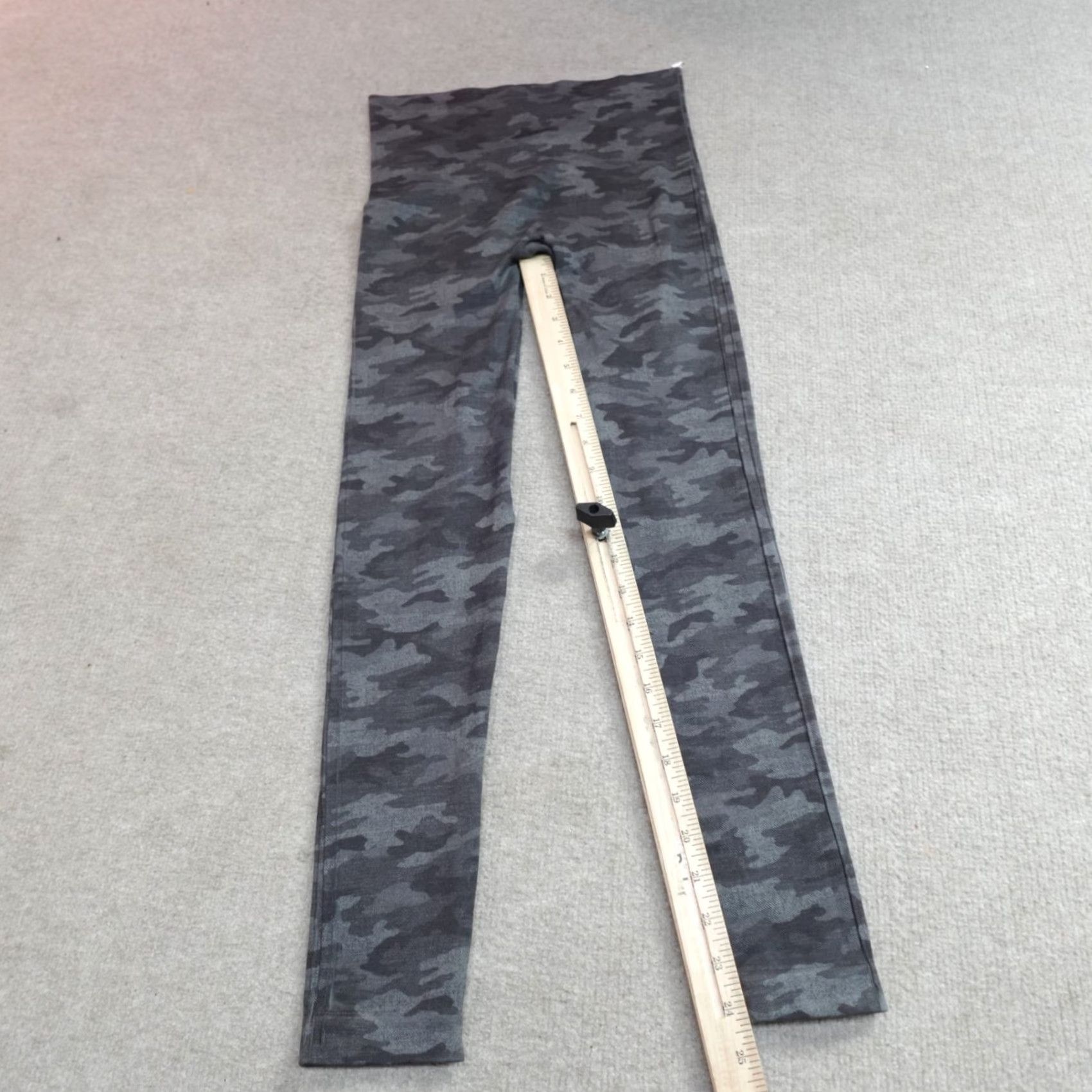 Spanx Spanx Leggings Camouflage Gray M Medium Womens Ankle Look at Me Now Seamless Size 32" / US 10 / IT 46 - 3 Thumbnail