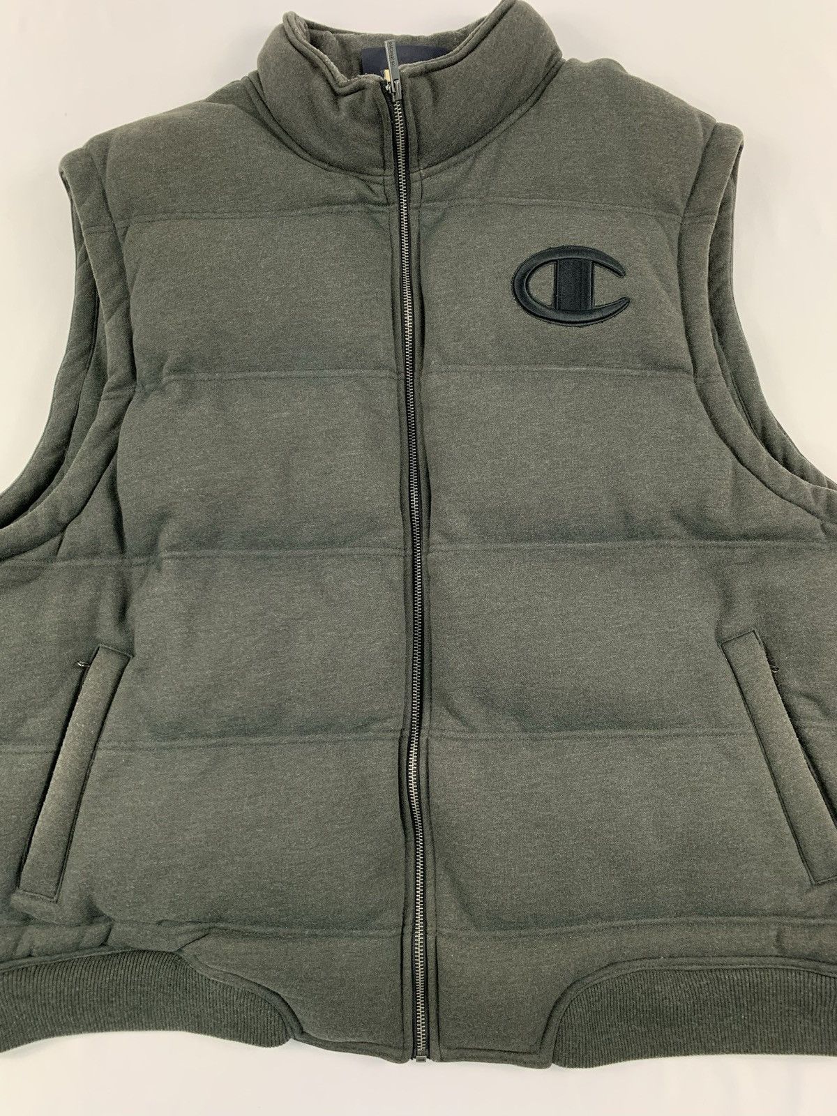 Champion Vintage Champion Puffer Vest Size US XXL / EU 58 / 5 - 1 Thumbnail
