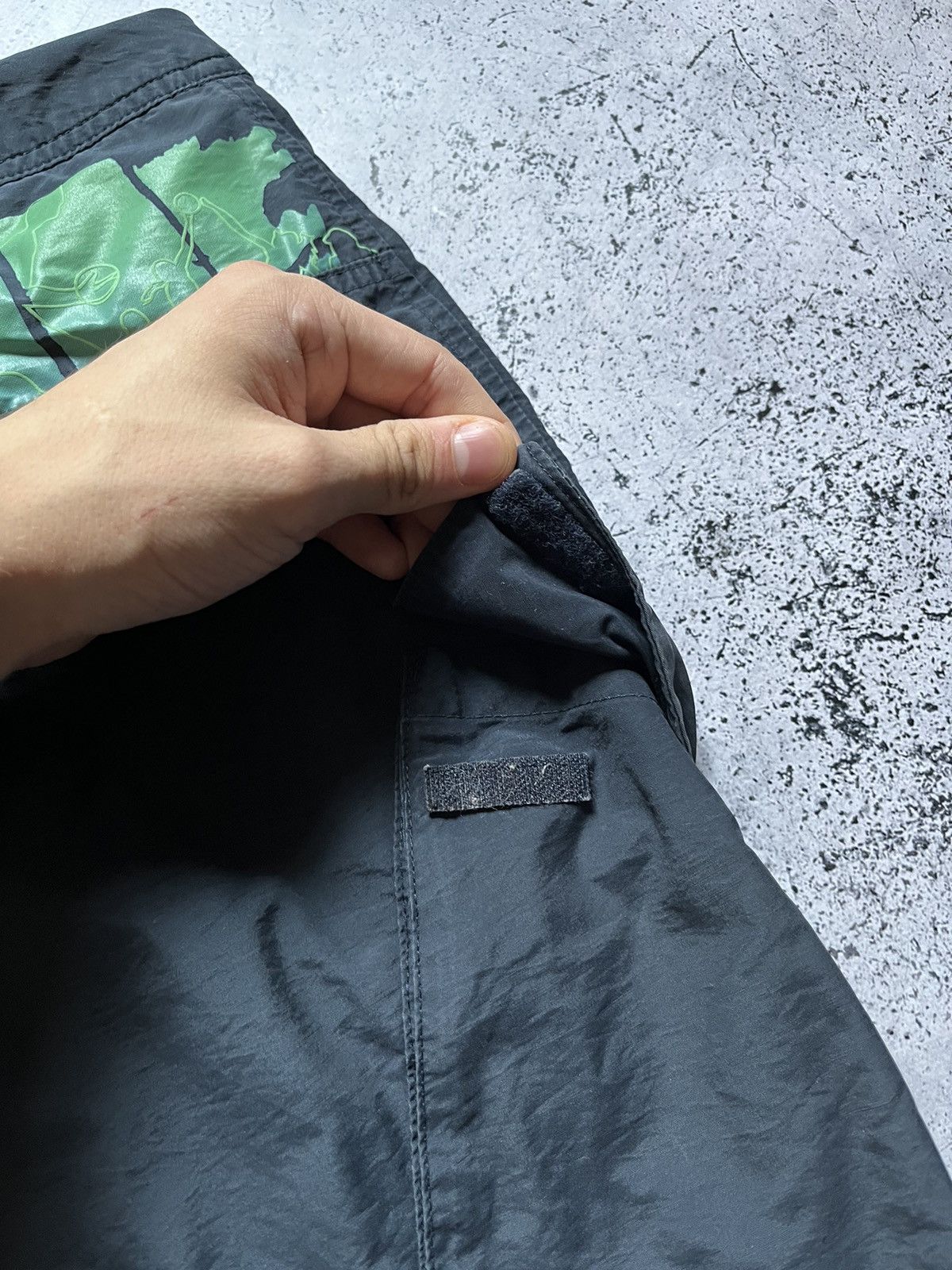 Nike × Vintage Vintage Nike Nylon Cargo Shorts Big Logo Y2K USA Drill Size US 33 - 8 Thumbnail