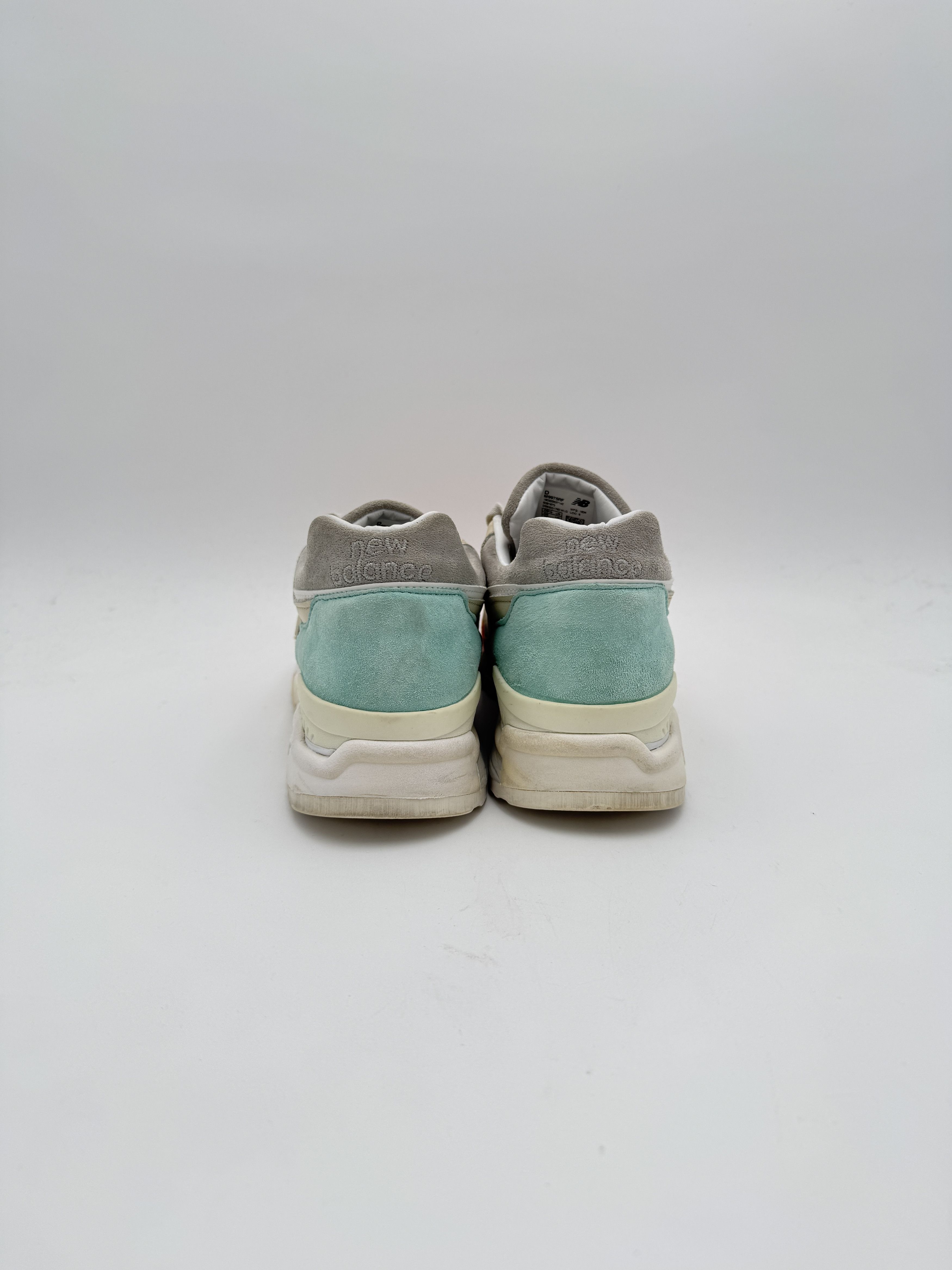 Kith Kith New Balance 997.5 Mykonos Cyclades Special Box & Socks Size US 9.5 / EU 42-43 - 4 Thumbnail