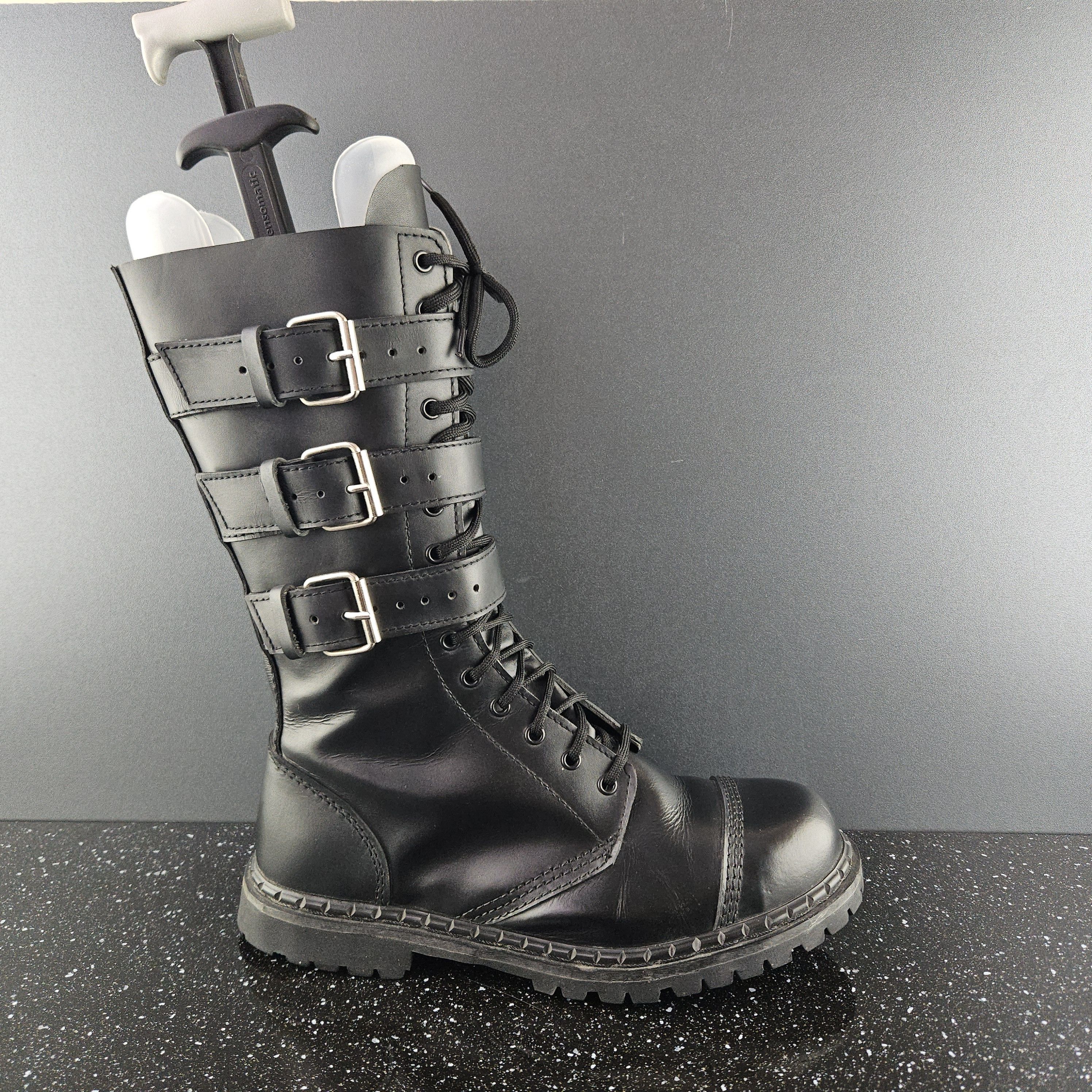 Vintage Phantom*Undercover black leather boots