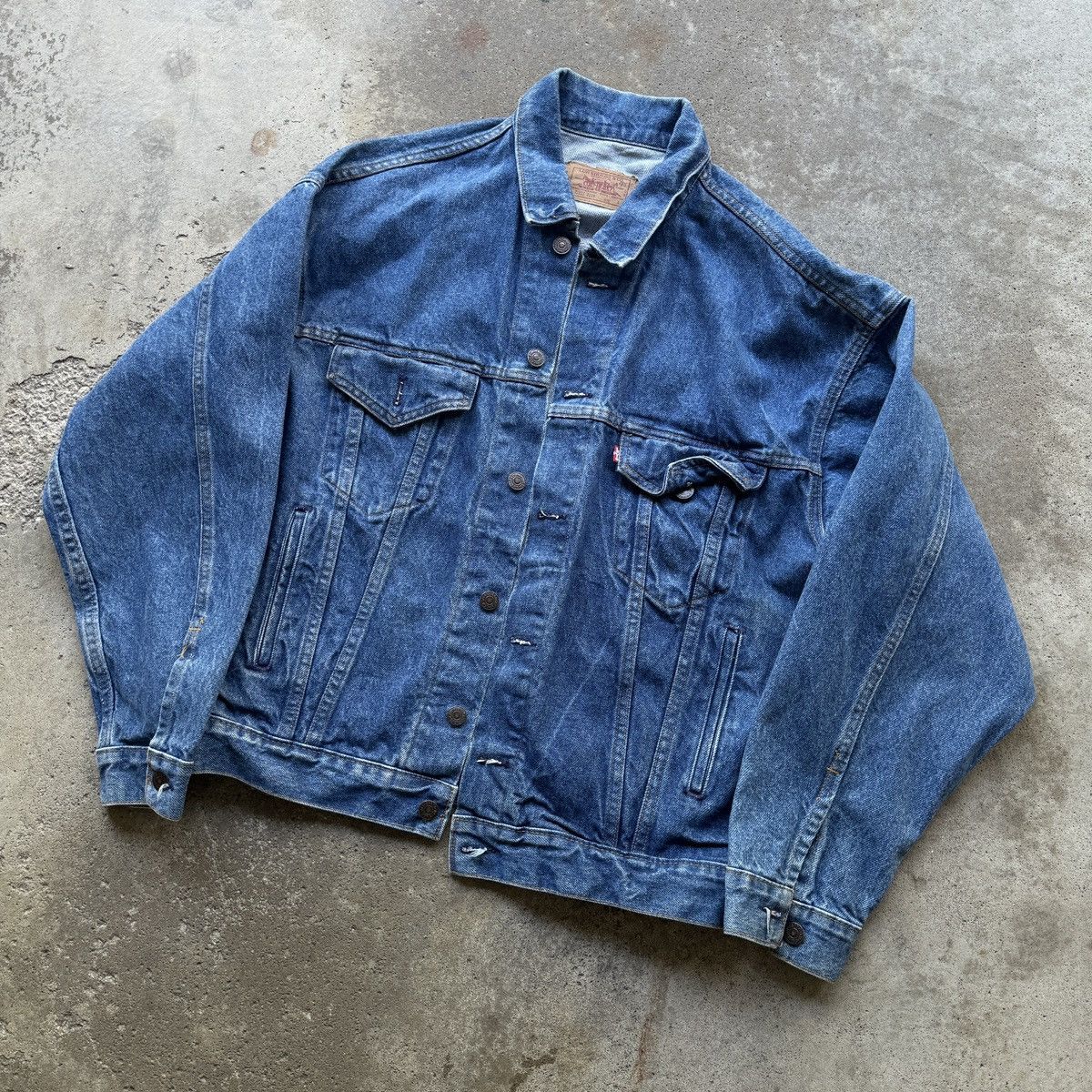 Levi's 80s Levi's Faded Denim Trucker Jacket Made in USA ERD Grunge Size US L / EU 52-54 / 3 - 6 Thumbnail