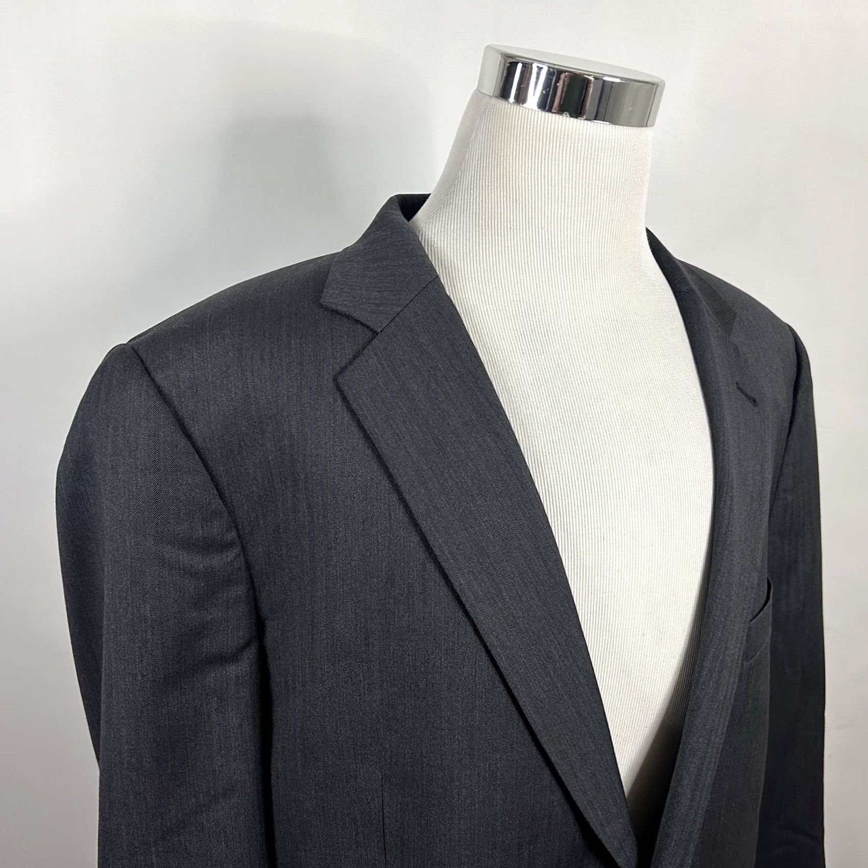Jos. A. Bank Jos A Bank 48R Portly Wool Gray Herringbone Two-Button Vented Sport Coat Jacket / Coat Mens Regular Size 48 Size US XS / EU 42 / 0 - 2 Thumbnail