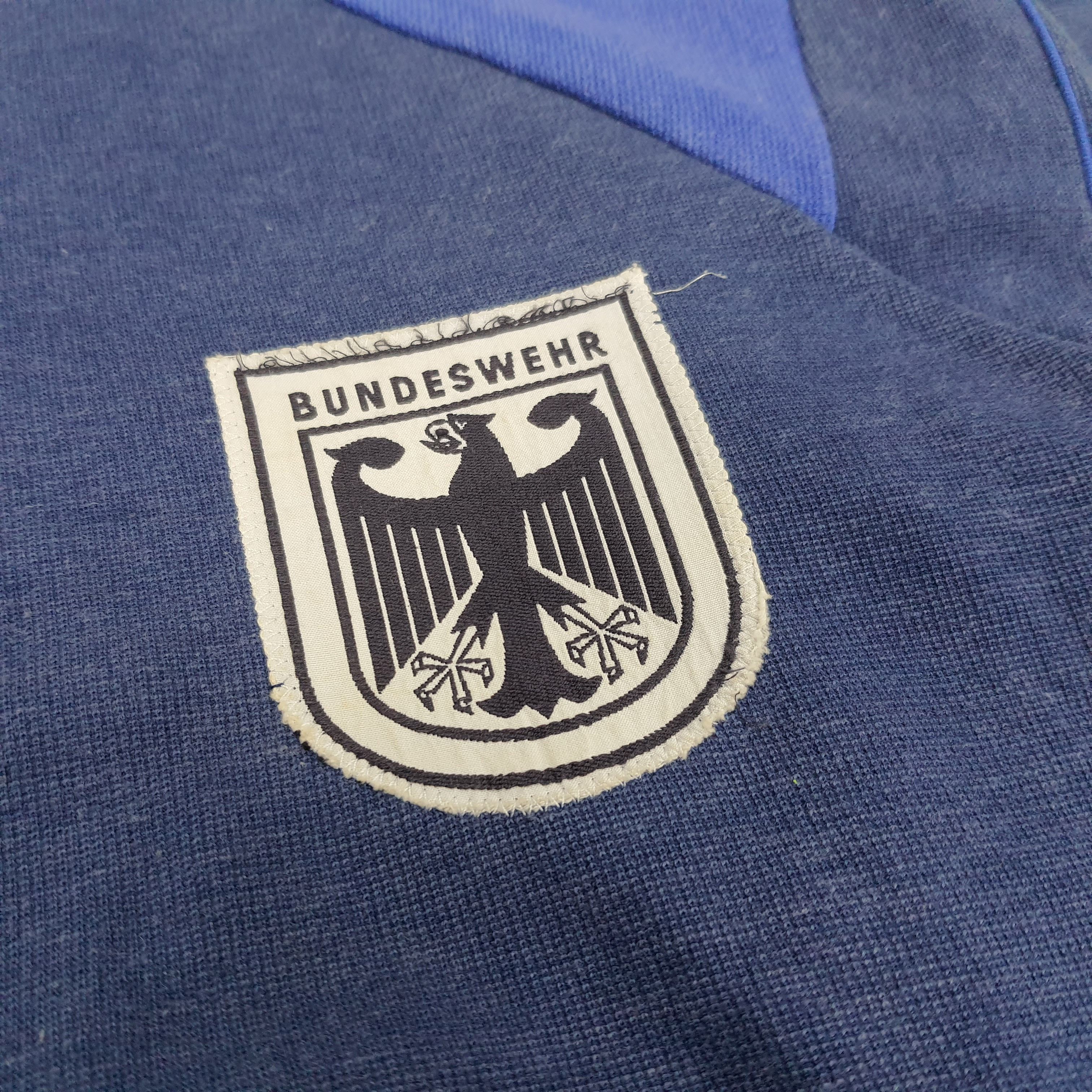 Vintage Vintage Bundeswehr Germany Armed Force Zipper Sweatshirt Size US S / EU 44-46 / 1 - 2 Thumbnail