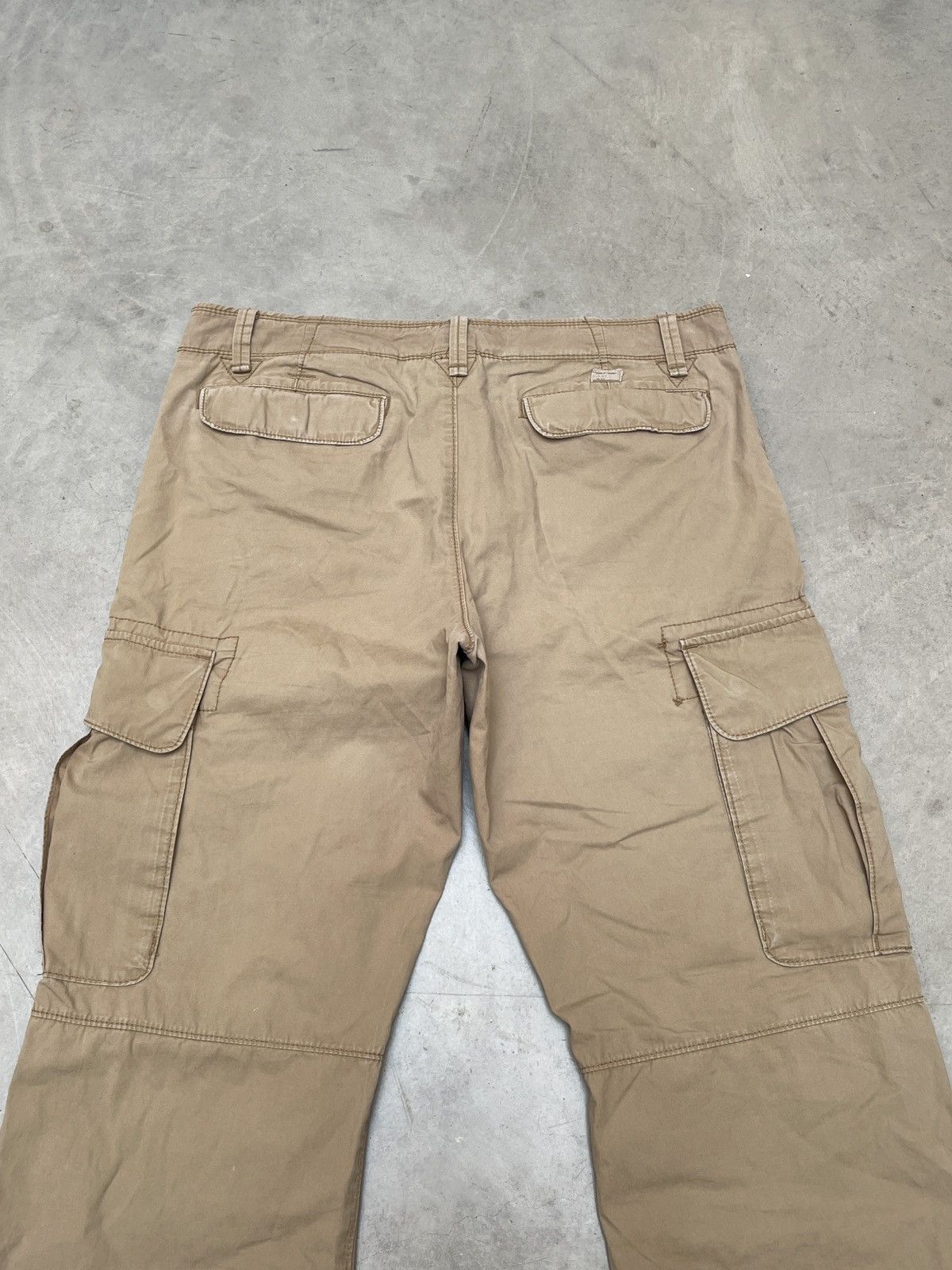 Vintage Vintage Military Cargo Pants Beige Wide Workwear Fit size 36 Size US 36 / EU 52 - 3 Thumbnail