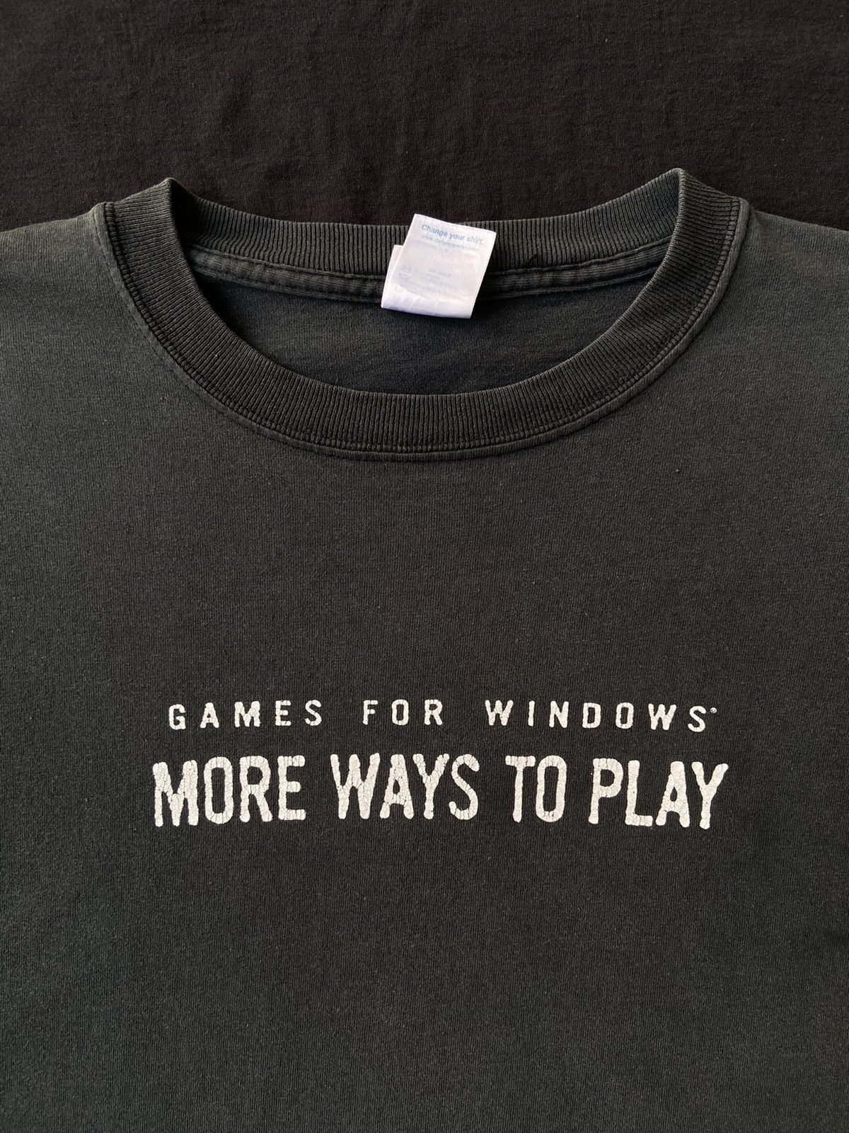 Vintage F.E.A.R. Promo Game Tee - 2005s Size US L / EU 52-54 / 3 - 4 Thumbnail