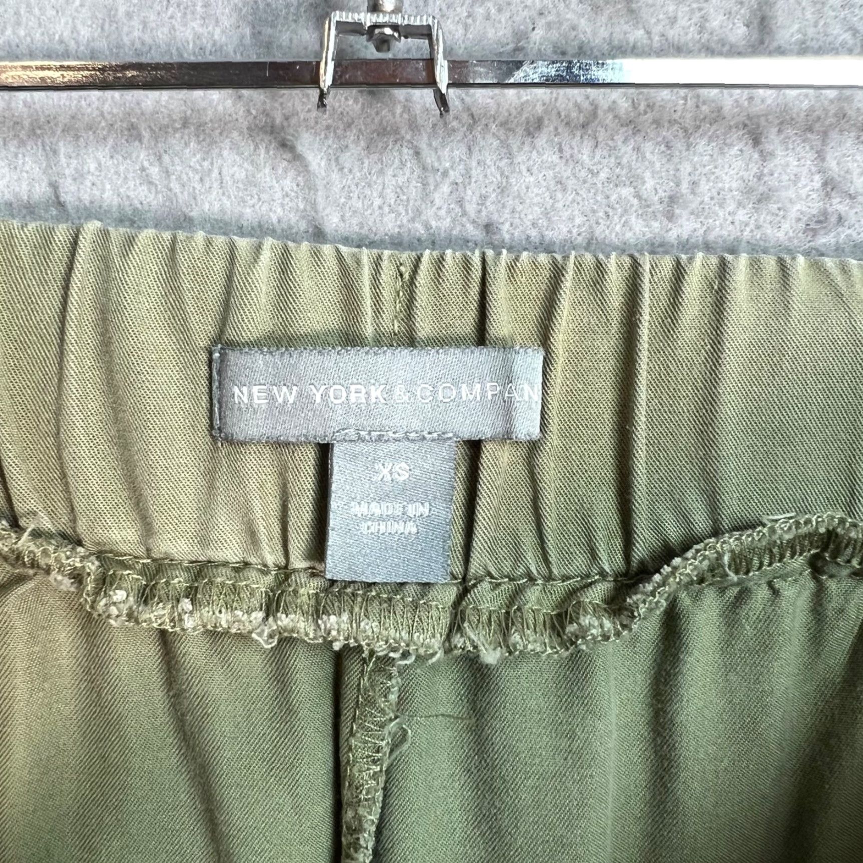 Vintage New York & Company Womens XS Olive Green Pull-On Wide-Leg Pants Shirt? Size 26" / US 2 / IT 38 - 3 Thumbnail