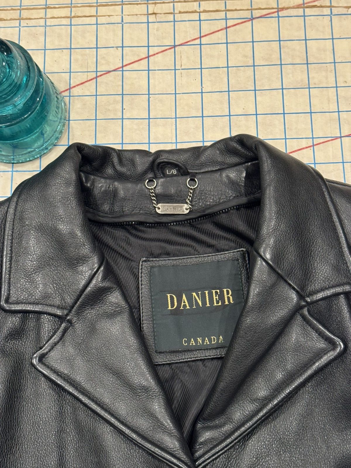 Danier Vintage Danier Leather Blazer Car Coat Mens Size Large Black Size US L / EU 52-54 / 3 - 7 Thumbnail