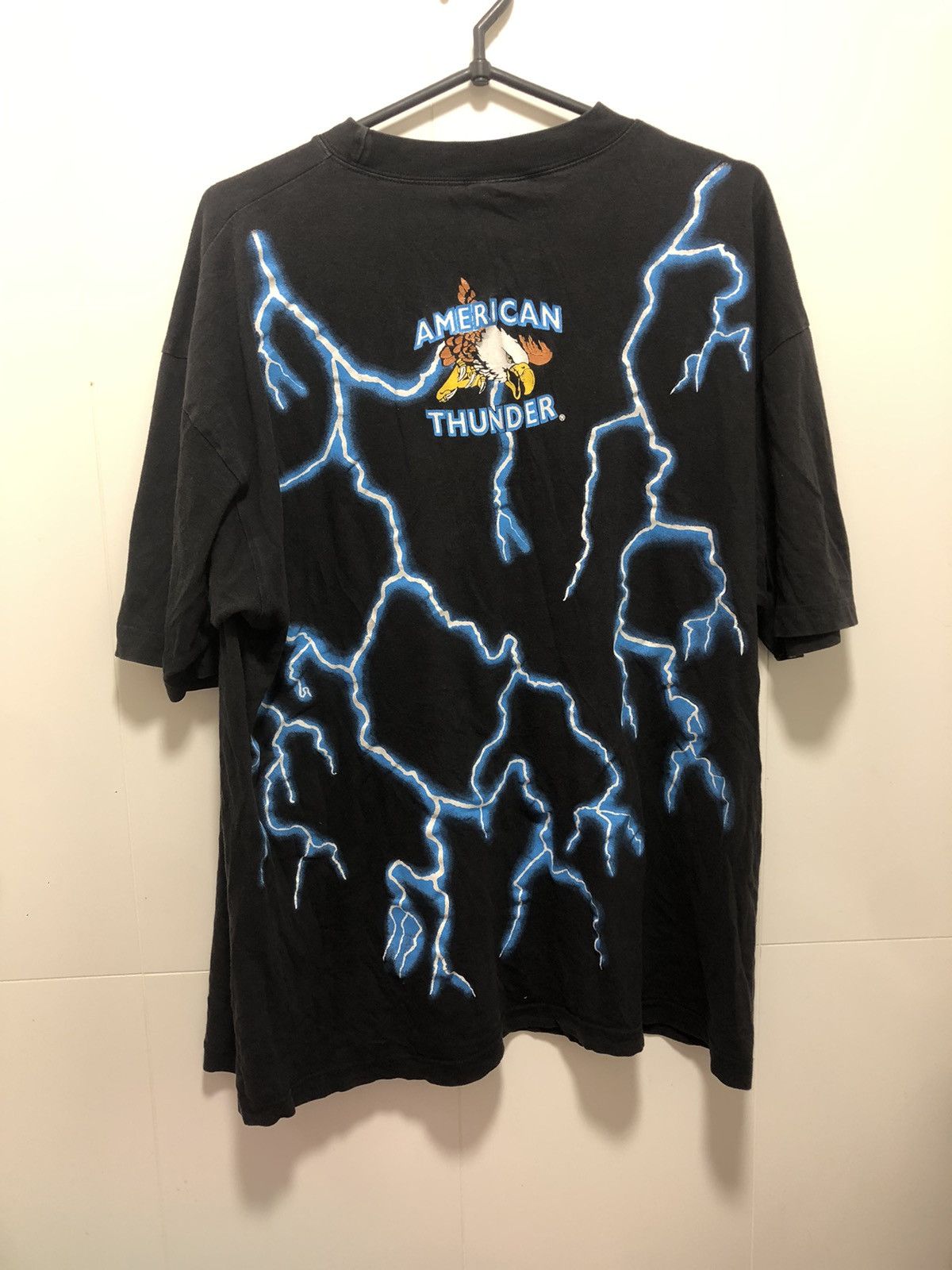 Vintage Vintage American Thunder Size Large Black T-Shirt Born Count Size US L / EU 52-54 / 3 - 6 Thumbnail