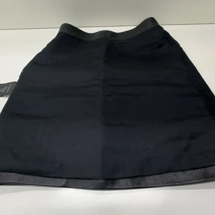 Saint Laurent Paris Saint Laurent Fashionable Versatile Mini Skirt-2507 Size US 36 / EU 52 - 2 Thumbnail