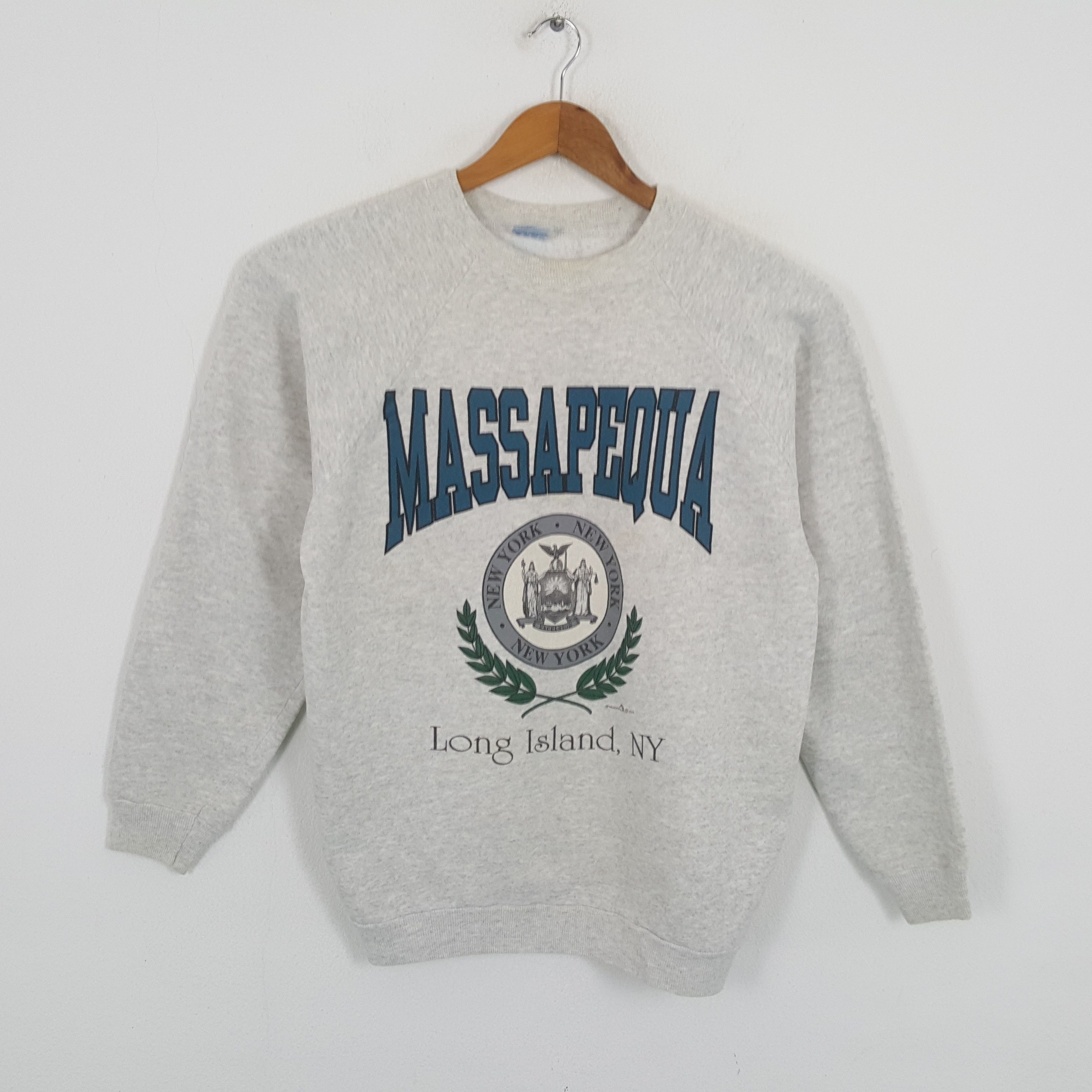 Vintage Vintage MASSAPEQUA NEW YORK American City Promo Sweatshirts Size US L / EU 52-54 / 3 - 1 Thumbnail