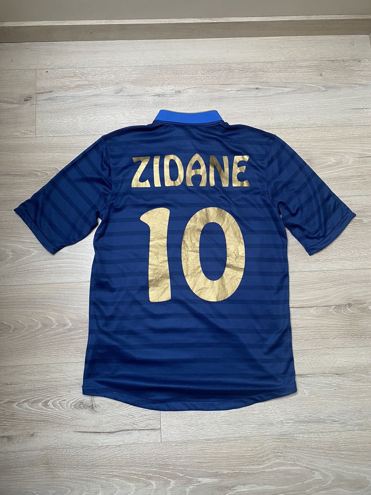 Nike Zidane France jersey Size US M / EU 48-50 / 2 - 2 Thumbnail