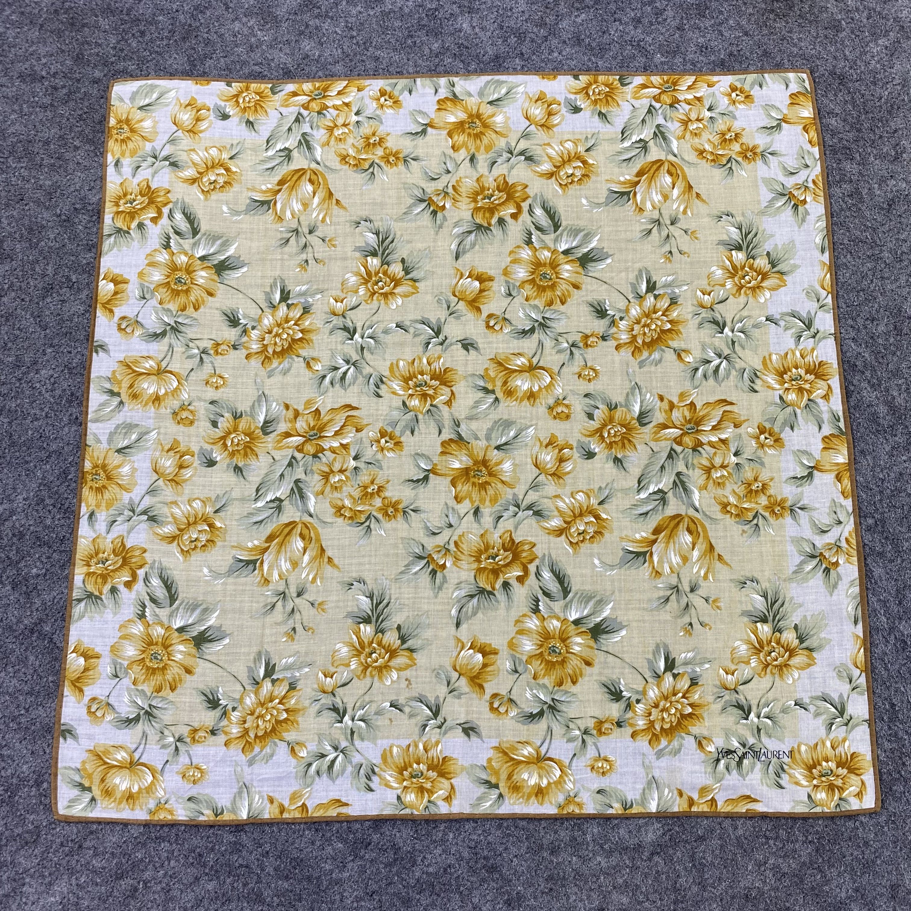 Yves Saint Laurent Yves Saint Laurent Handkerchief Neckerchief Bandana-B1829 Size ONE SIZE - 3 Thumbnail
