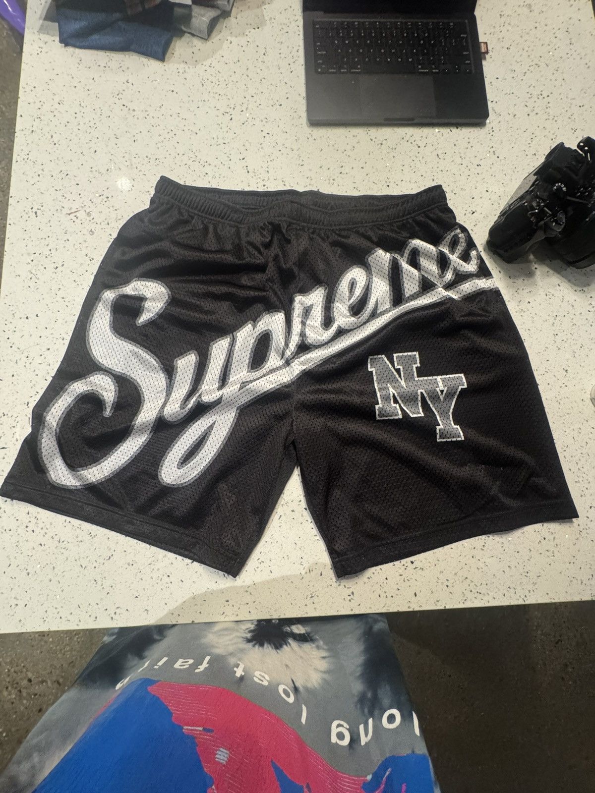 Supreme Supreme Big Script Mesh Short Size US 36 / EU 52 - 1 Thumbnail