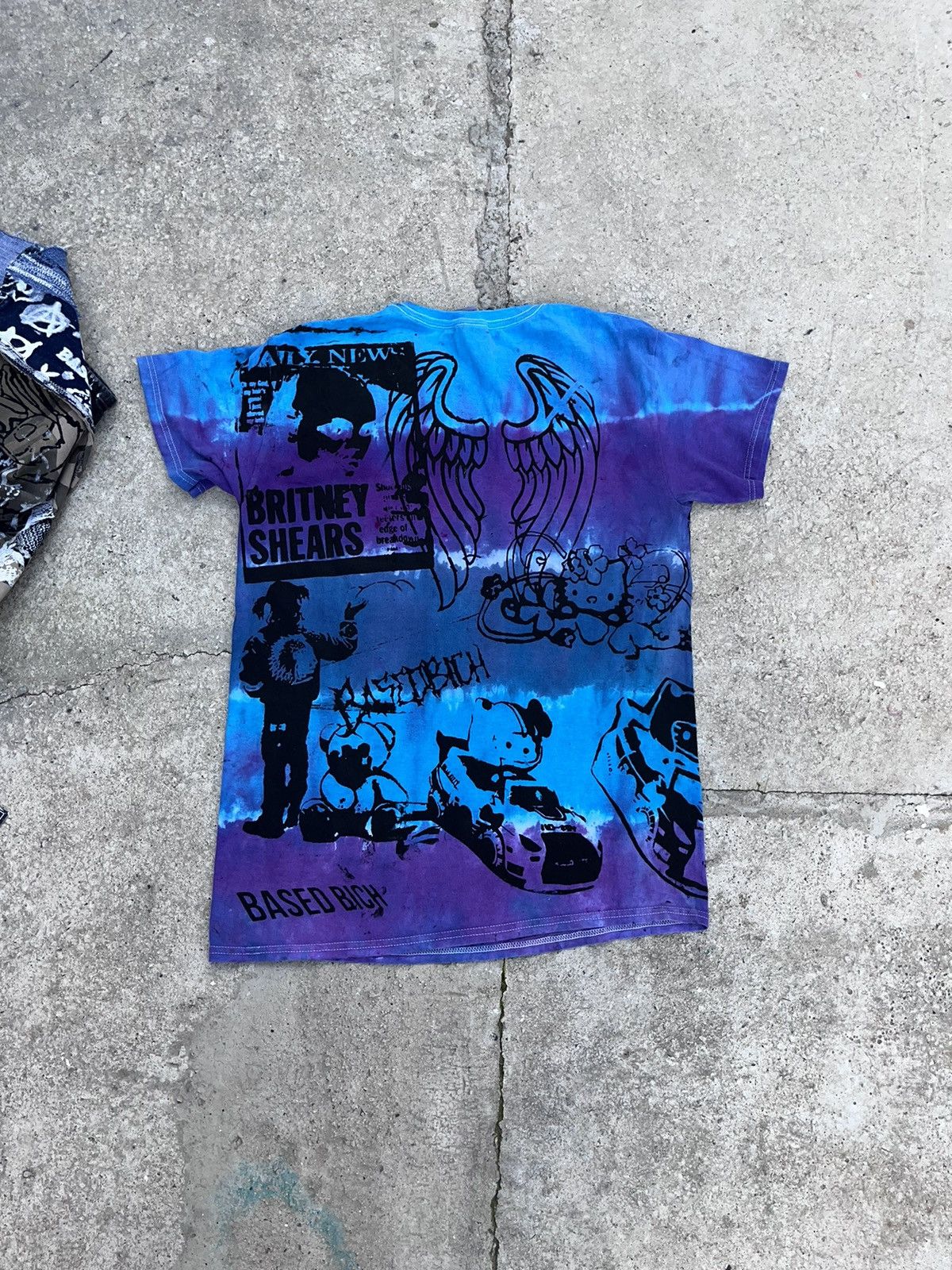 Handmade Basedbich mens Custom 1of1 tie dye tee size M Size US M / EU 48-50 / 2 - 2 Thumbnail