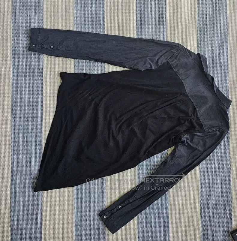 Helmut Lang Helmut Lang Asymmetric Button. Size US L / EU 52-54 / 3 - 2 Thumbnail