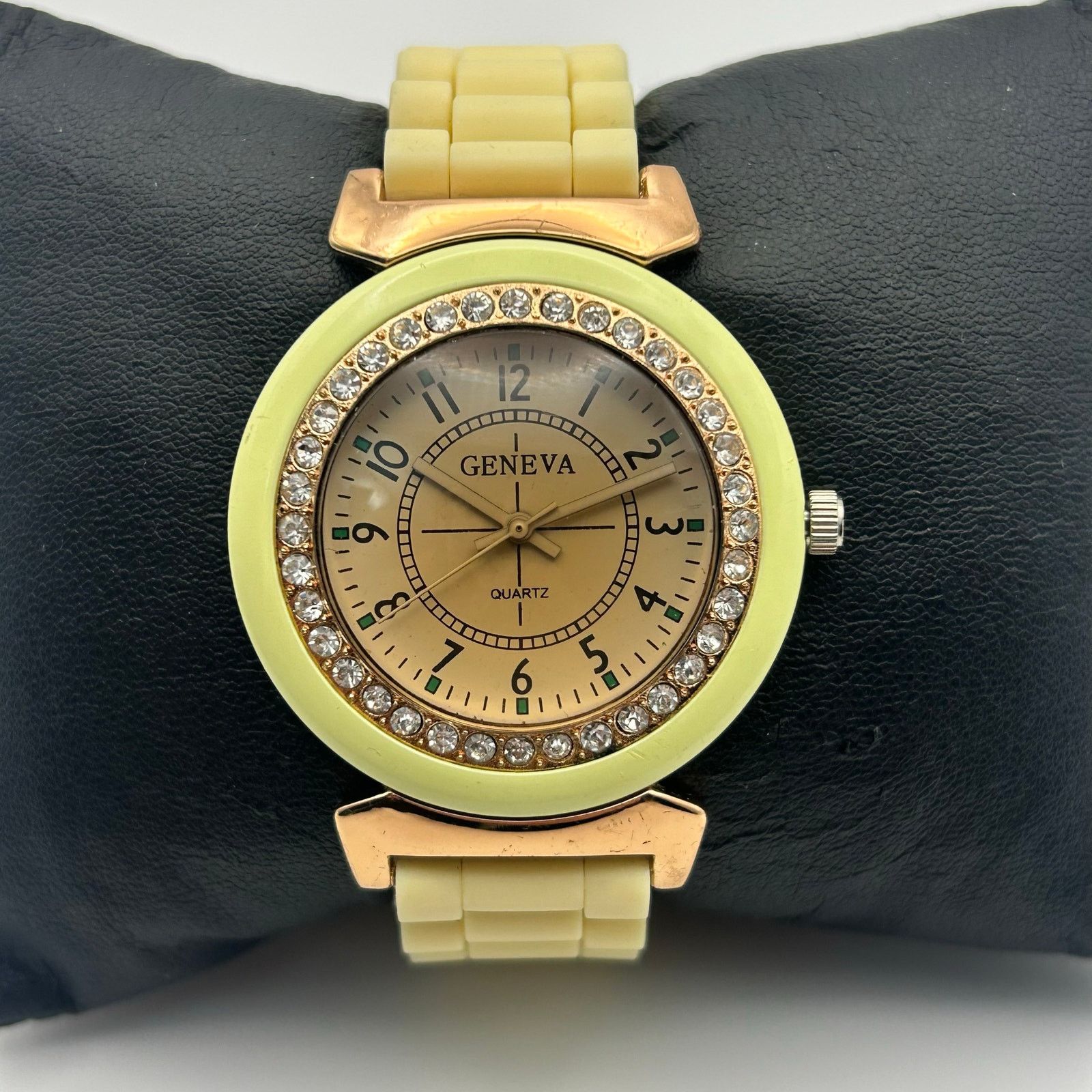 Geneva Geneva Women’s Watch White Silicon Band New Battery Size ONE SIZE - 1 Thumbnail