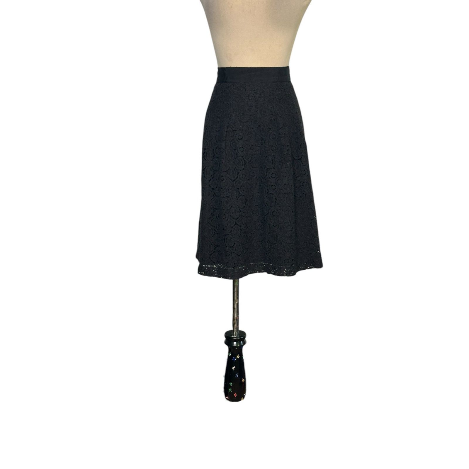 Loft Loft black lace a line skirt size 14P Size 36" / US 14 / IT 50 - 13 Thumbnail