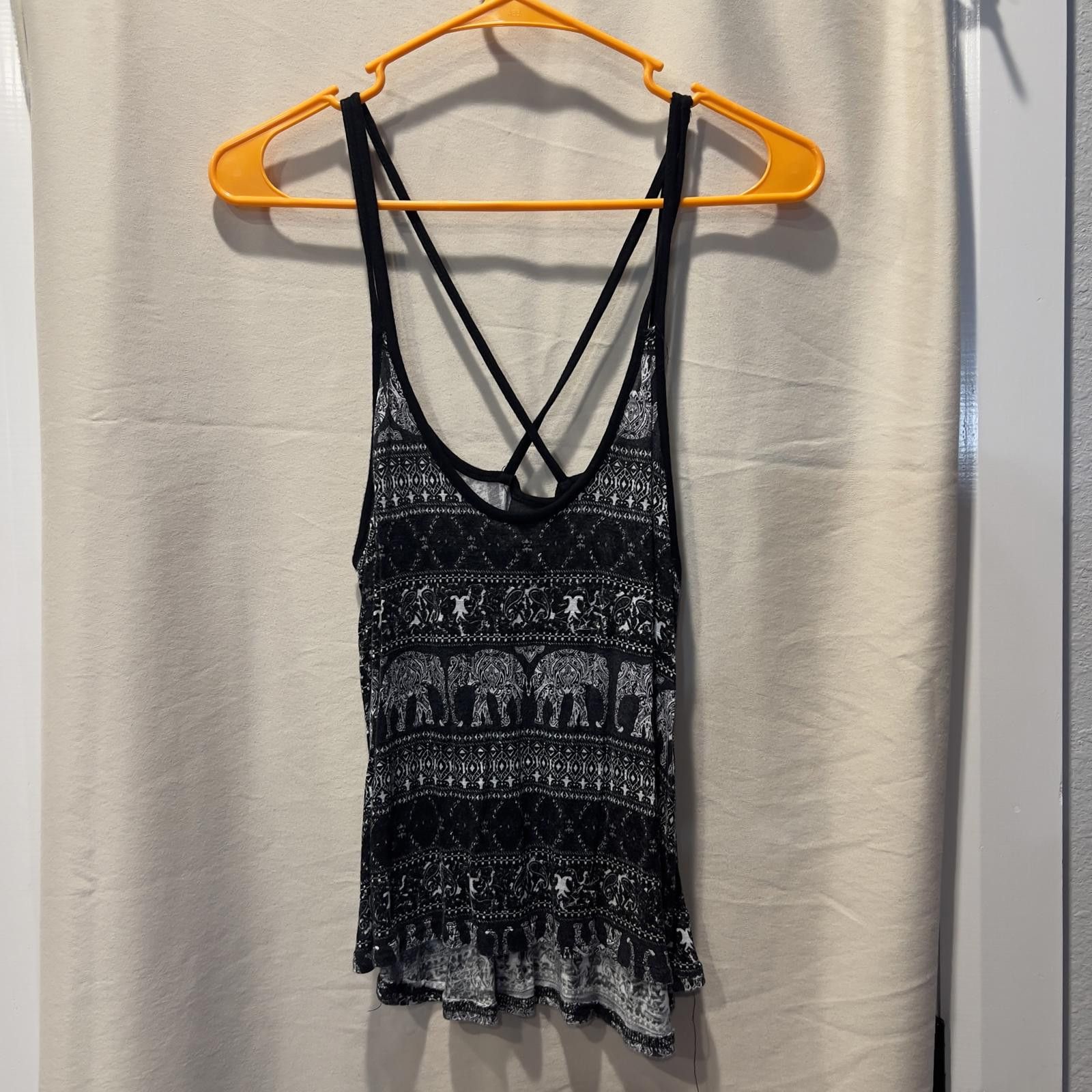 rue21 rue21 Women's Black and White Patterned Rayon Tank Top, Size Size L / US 10 / IT 46 - 2 Thumbnail