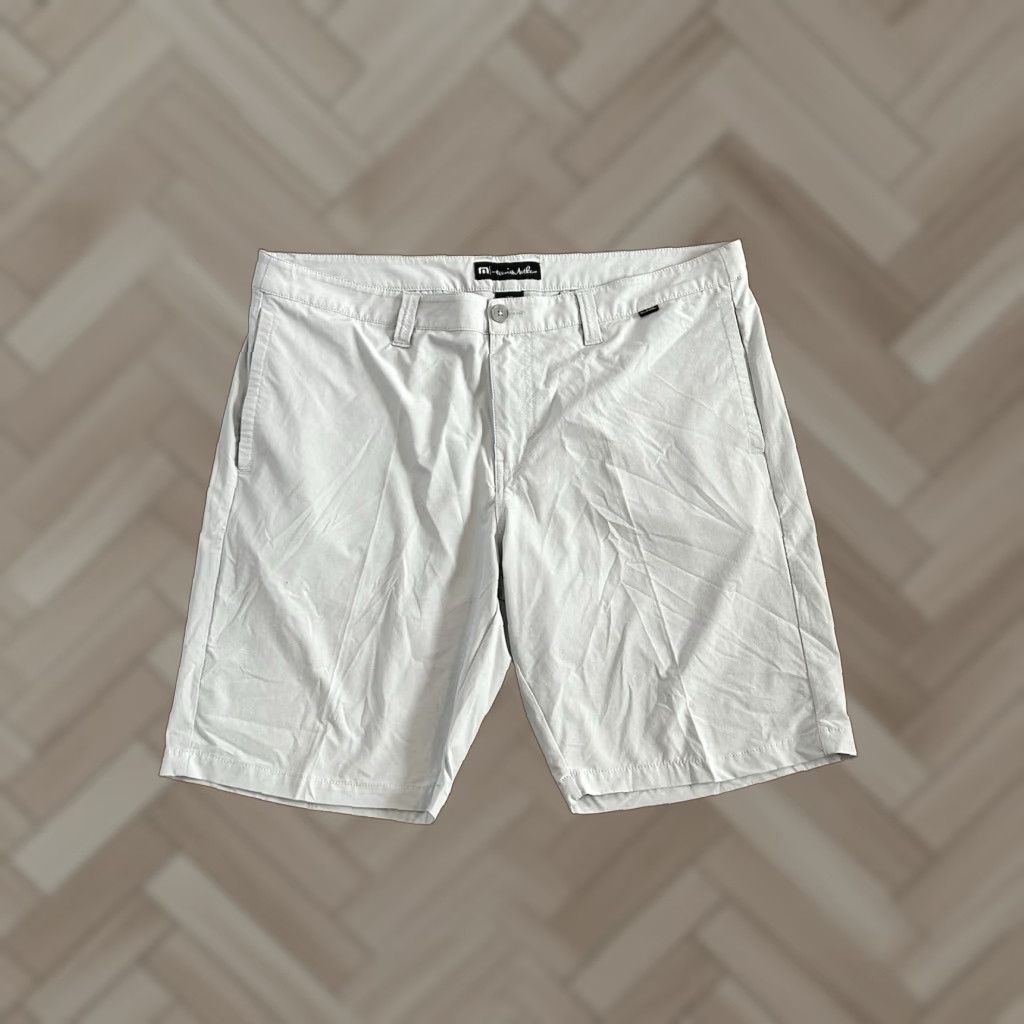 TravisMathew Nike Shirt Shirt Size US 38 / EU 54 - 1 Thumbnail