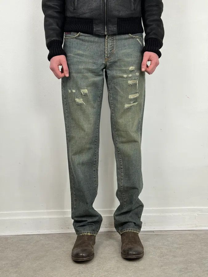 Dolce & Gabbana 2000s Dolce & Gabbana Faded Blue Denim Distressed Jeans Size US 32 / EU 48 - 1 Thumbnail