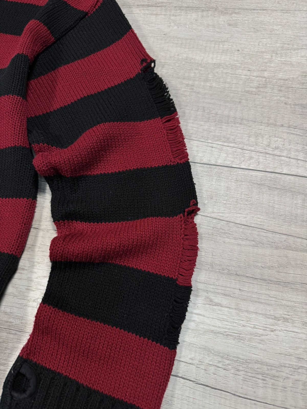 Japanese Brand Heartless Gothic Sweater Ifsixwasnine LGB Nirvana Style Y2K Size US M / EU 48-50 / 2 - 4 Thumbnail