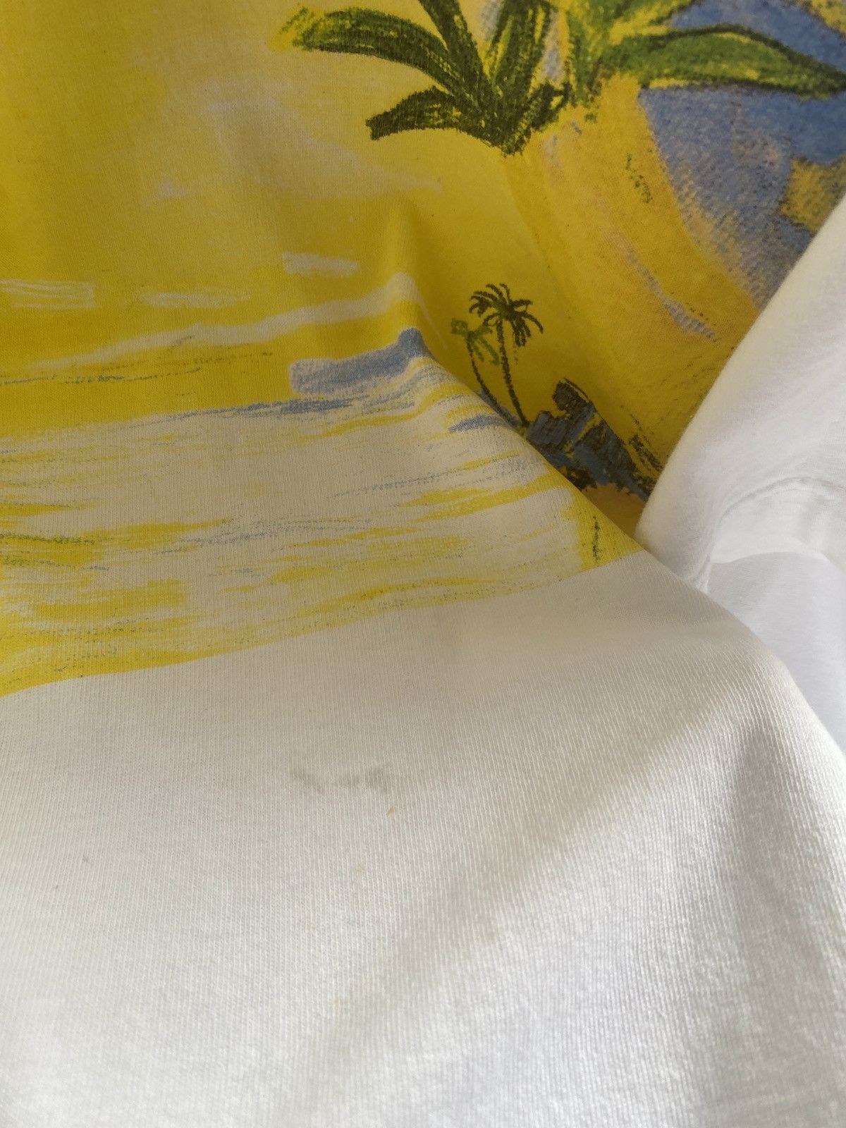 Other Vintage 90s Ken Done — Guam Sunset Size US M / EU 48-50 / 2 - 6 Thumbnail