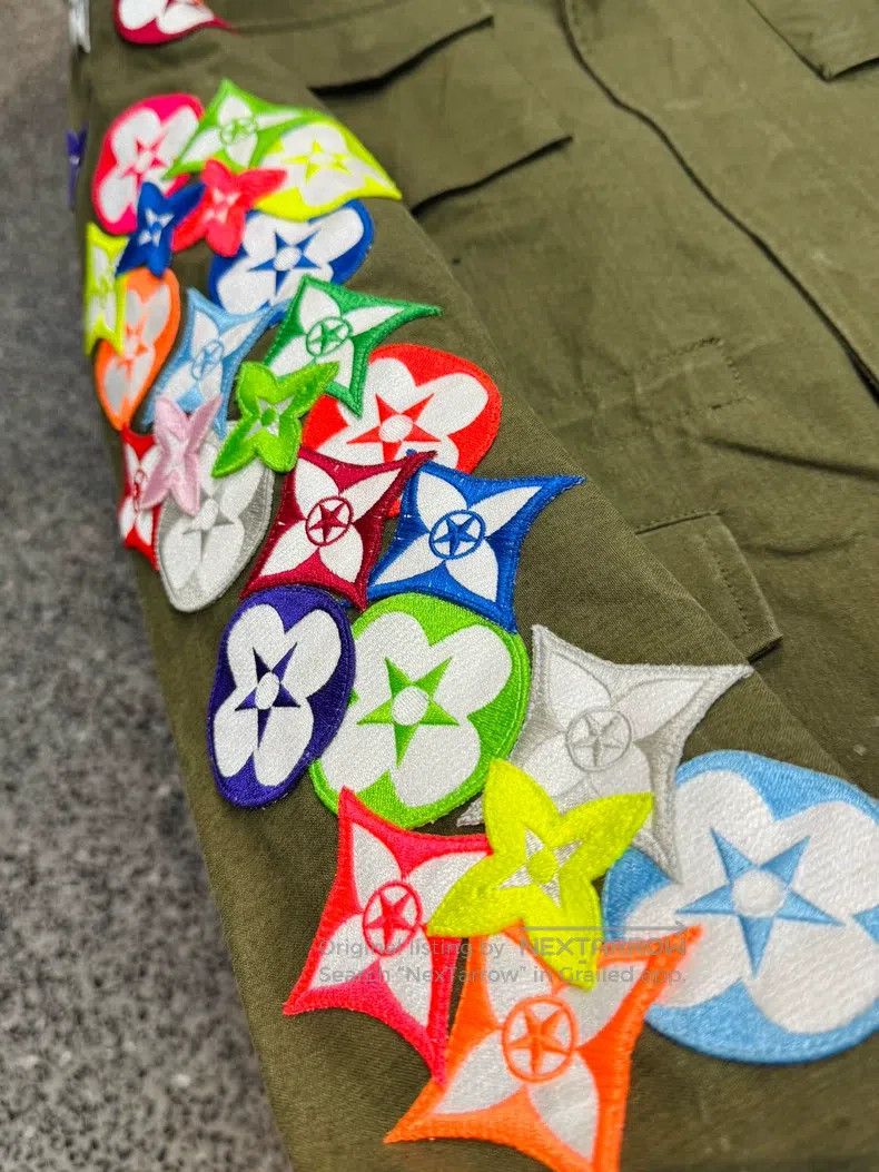 READYMADE Ready Made first generation peak item lv embroidered arm p Size US XS / EU 42 / 0 - 1 Thumbnail