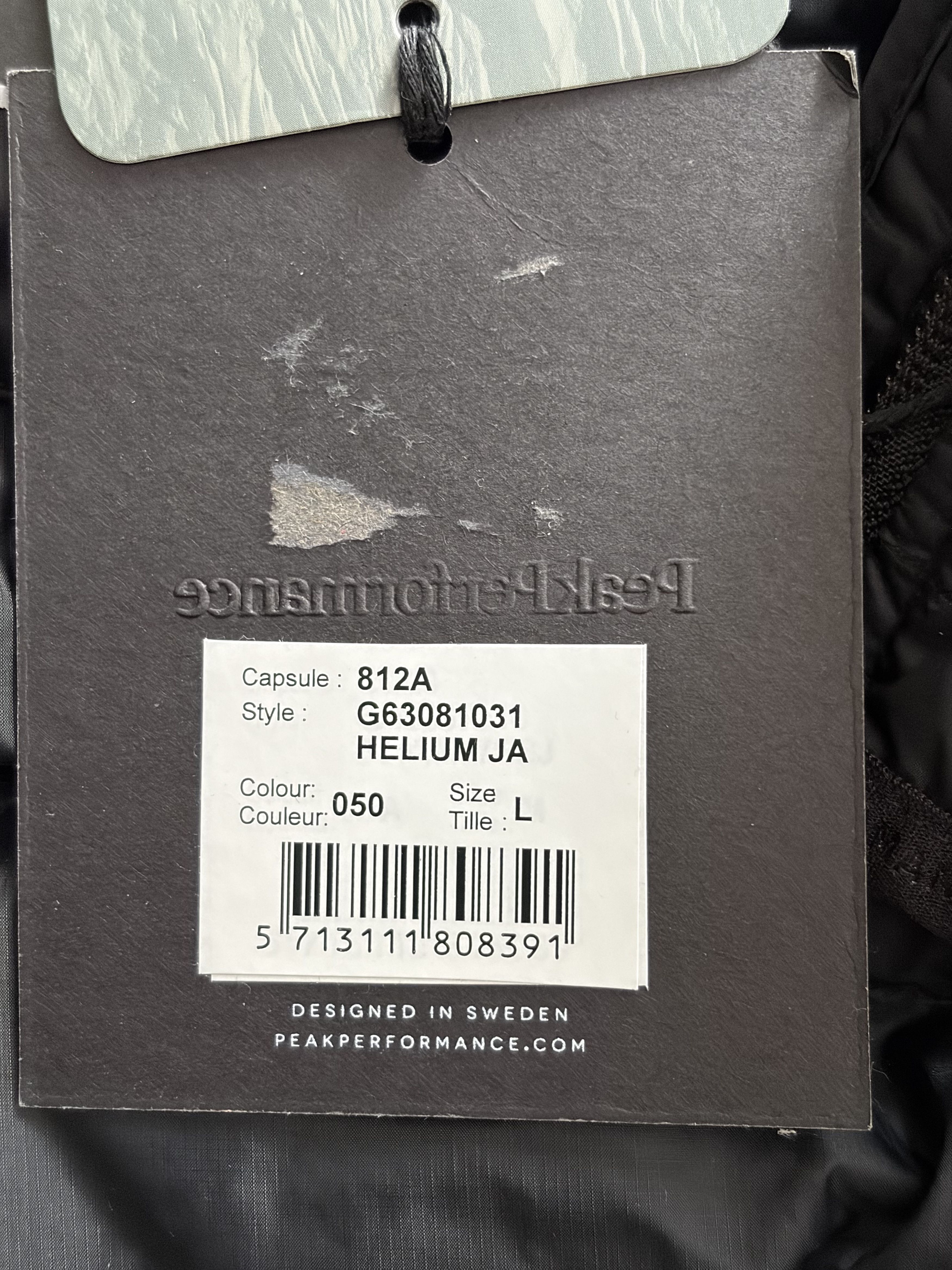 Peak Performance Peak Performance black helium puffer men's large NWT Size US L / EU 52-54 / 3 - 9 Thumbnail