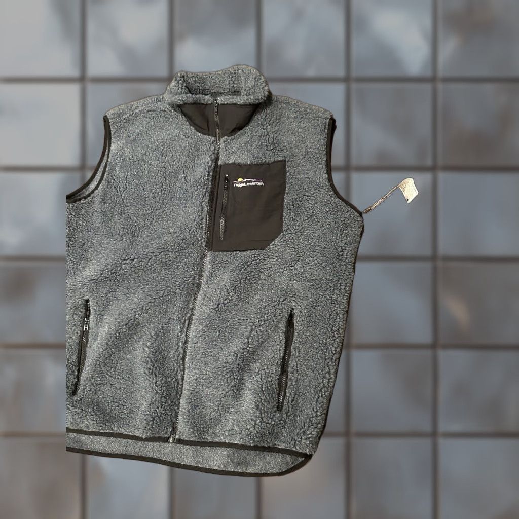 Vintage NWT Ragged Mountain Deep Pile Fleece Vest Mens 2XL Made In USA BLUE GRAY Vest Mens 2XL Blue Grey USA Synchilla Vintage Logo Navy? Size US XXL / EU 58 / 5 - 1 Thumbnail