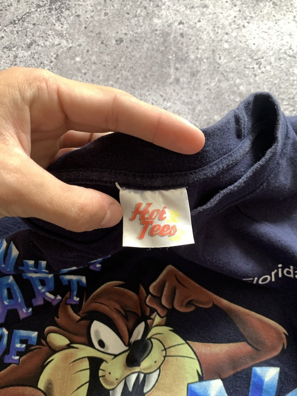 Cartoon Network 🔥VINTAGE LOONEY TUNES TAZ WATNER BROS 2001 SHIRT Size US L / EU 52-54 / 3 - 6 Thumbnail