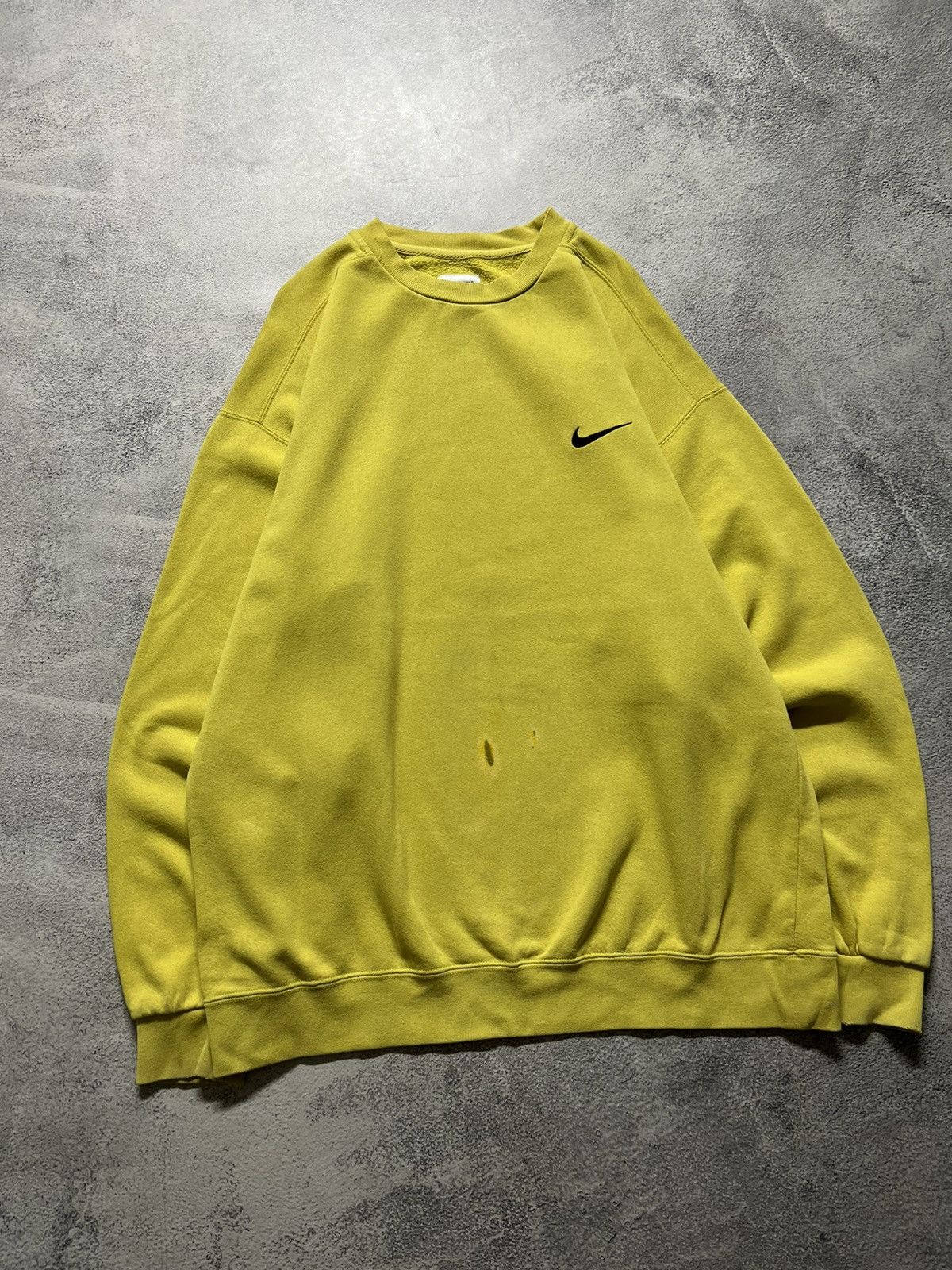 Vintage Vintage Y2k Nike 💛 Thrashed Mini Swoosh Sweatshirt 90’s Size US XL / EU 56 / 4 - 1 Thumbnail